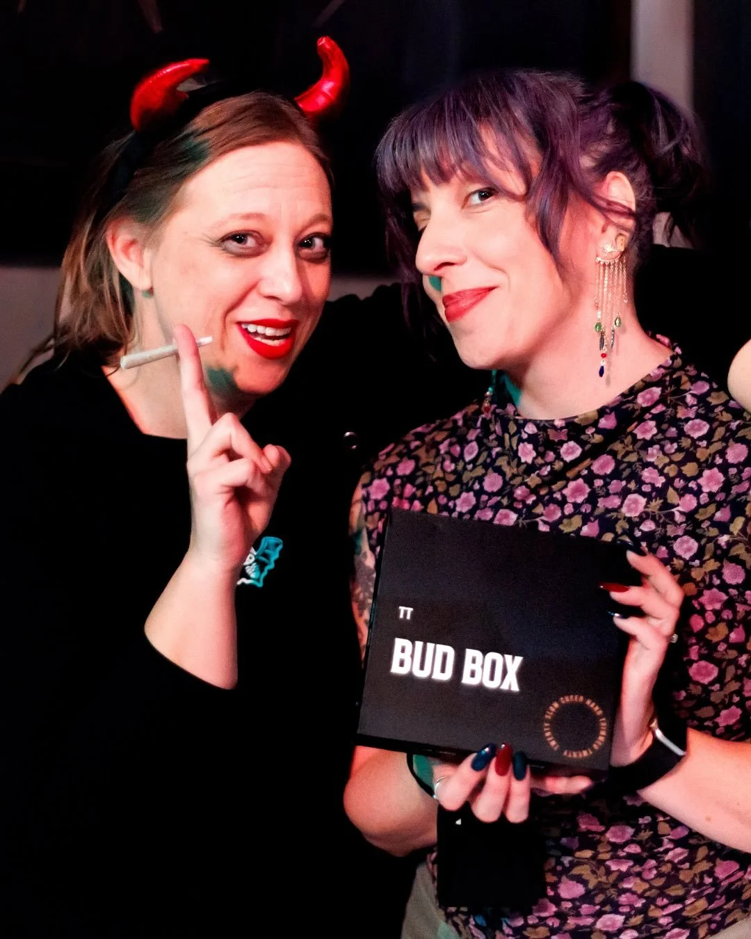 Last month we got the opportunity to share a Bud Box with an amazing community of writers! Thank you to @writeclubnation for inviting us and @budandritas to celebrate the world of writing with such great artists. Attendees got the opportunity to chec
