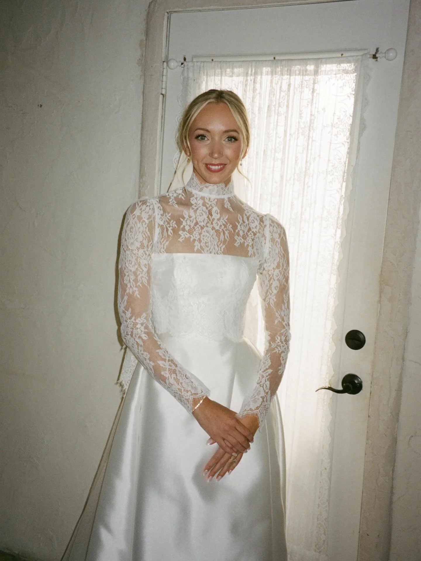 Film set 1 of Chloe + Trev 🎞️ 

Planning + Design : @simplyxoevents 
Venue : @villa_antonia 
Floral : @wildpoppyflorist 
Videographer : @cloudcraftstudios 
DJ : @itsdjbray 
Glam : @thinkbrinkbeauty