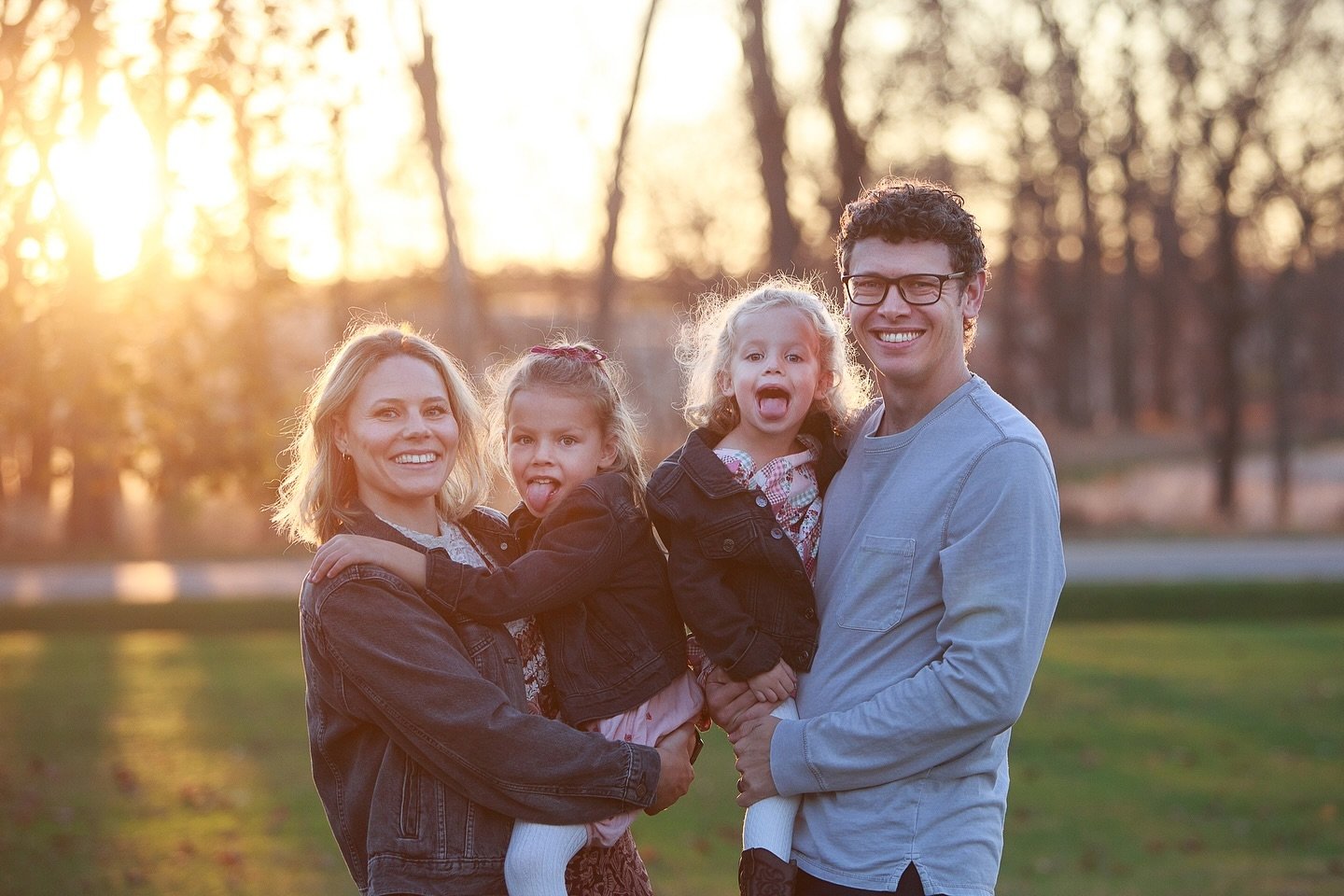 Some silliness to warm your heart. 🤪 The one I share a name with and birthday, Jena, thank you for having me take your family photos this fall!
 Aside from a personal outlet, creating for those I know really does feel the best. Here&rsquo;s to more 