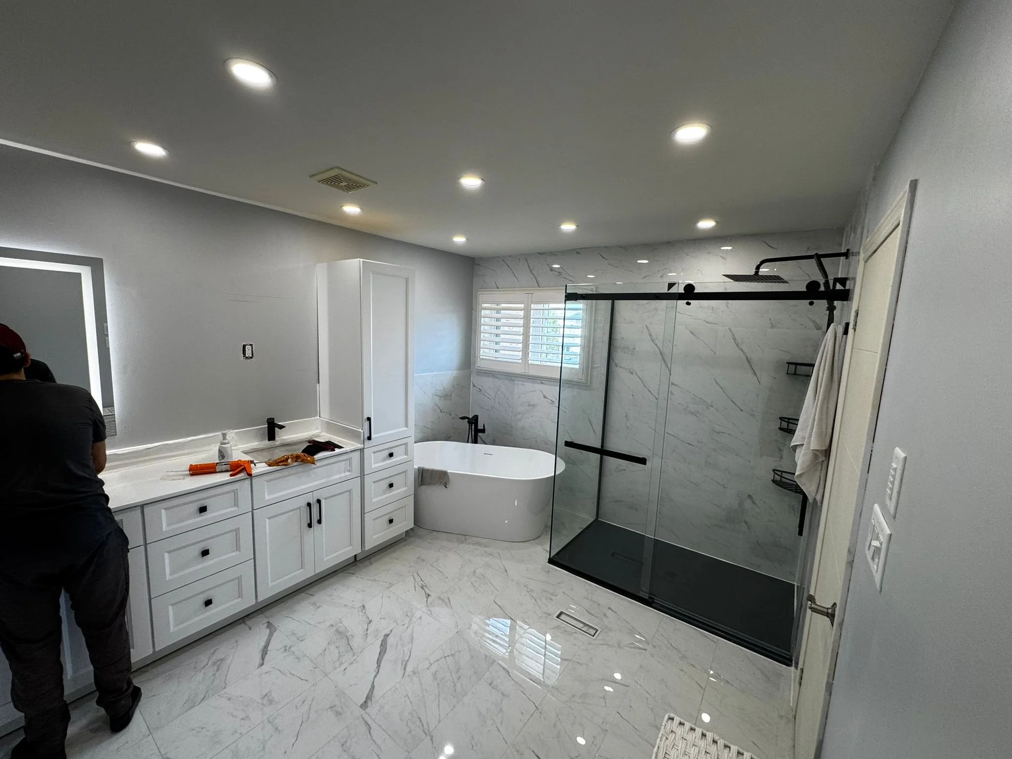 Elegant Modern Bathroom