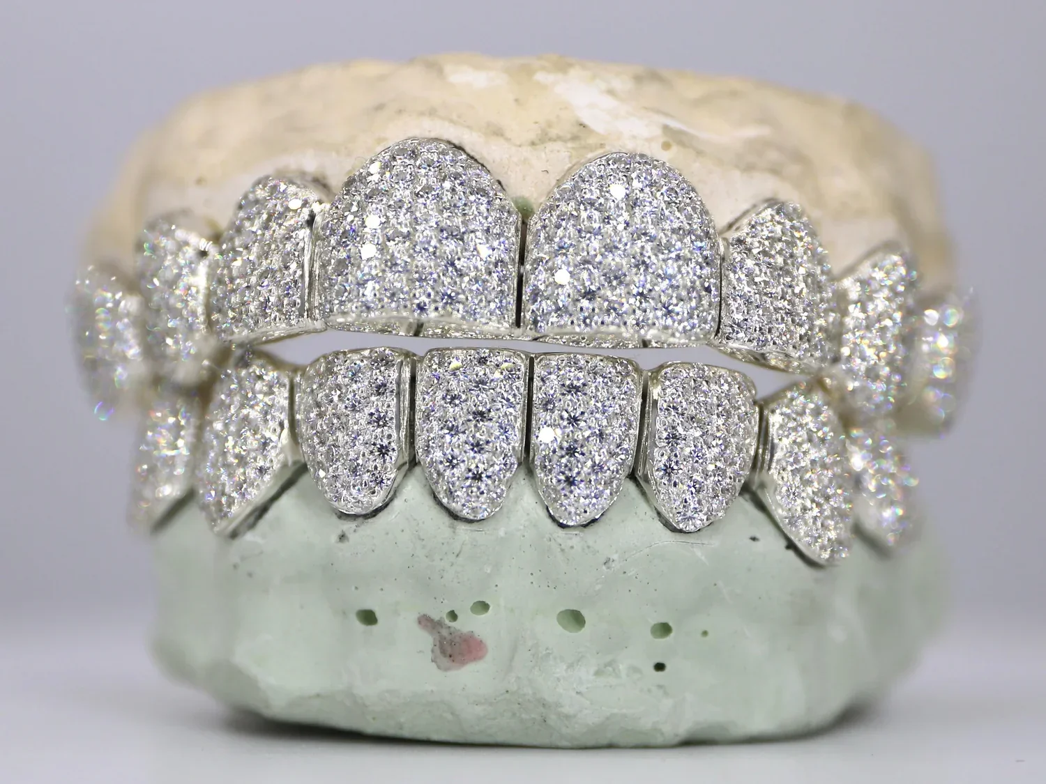 Bust Down 925 & Honeycomb Set Moissanite Teeth