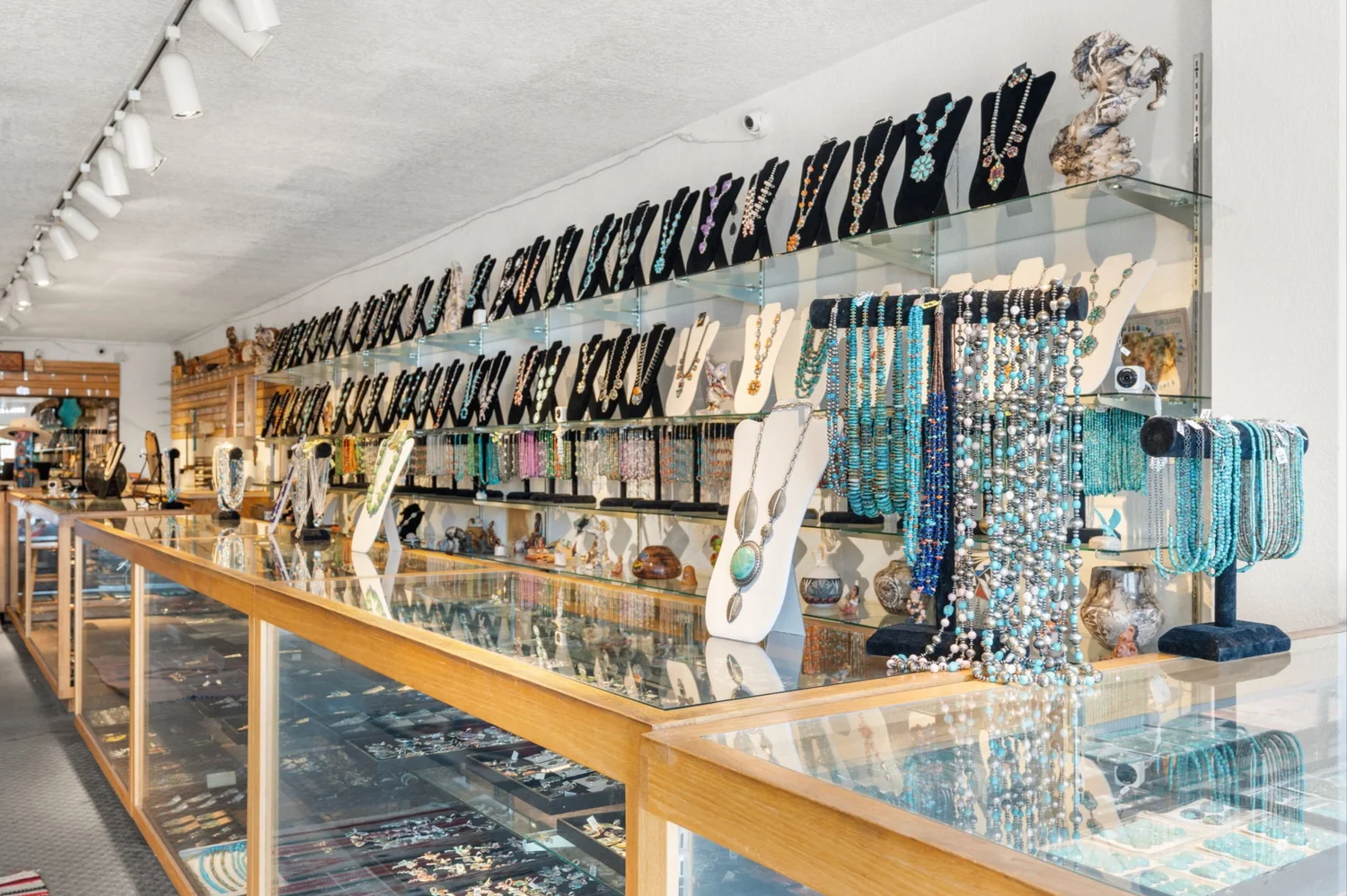 Turquoise World | Discover Unique Turquoise Jewelry - Shop Now