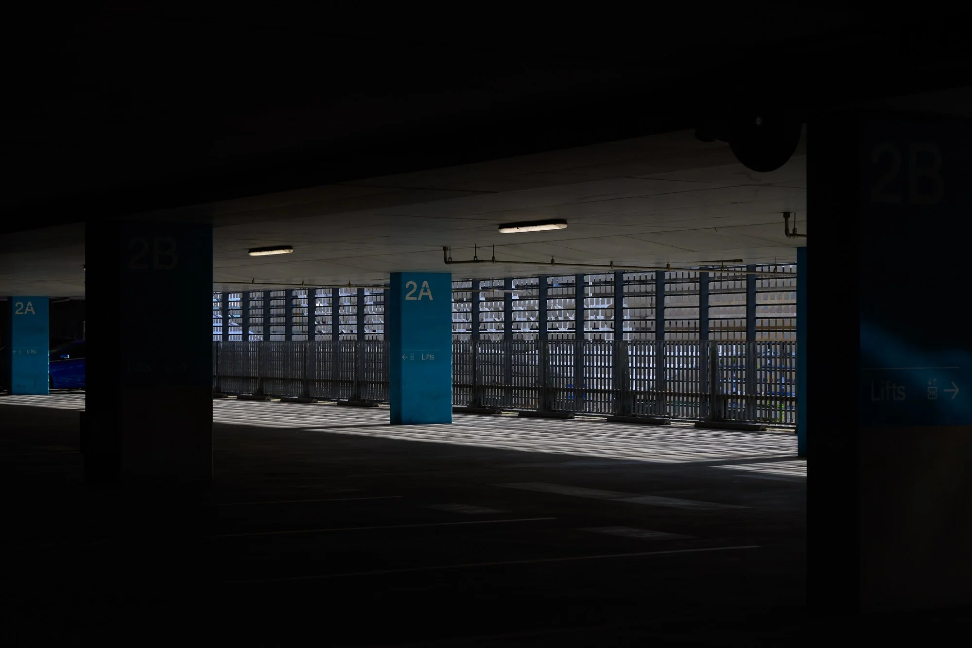 Domestic Terminal Carpark at Brisbane Airport with kinetic façade by Ned Kahn in collaboration with Urban Art Projects (UAP)