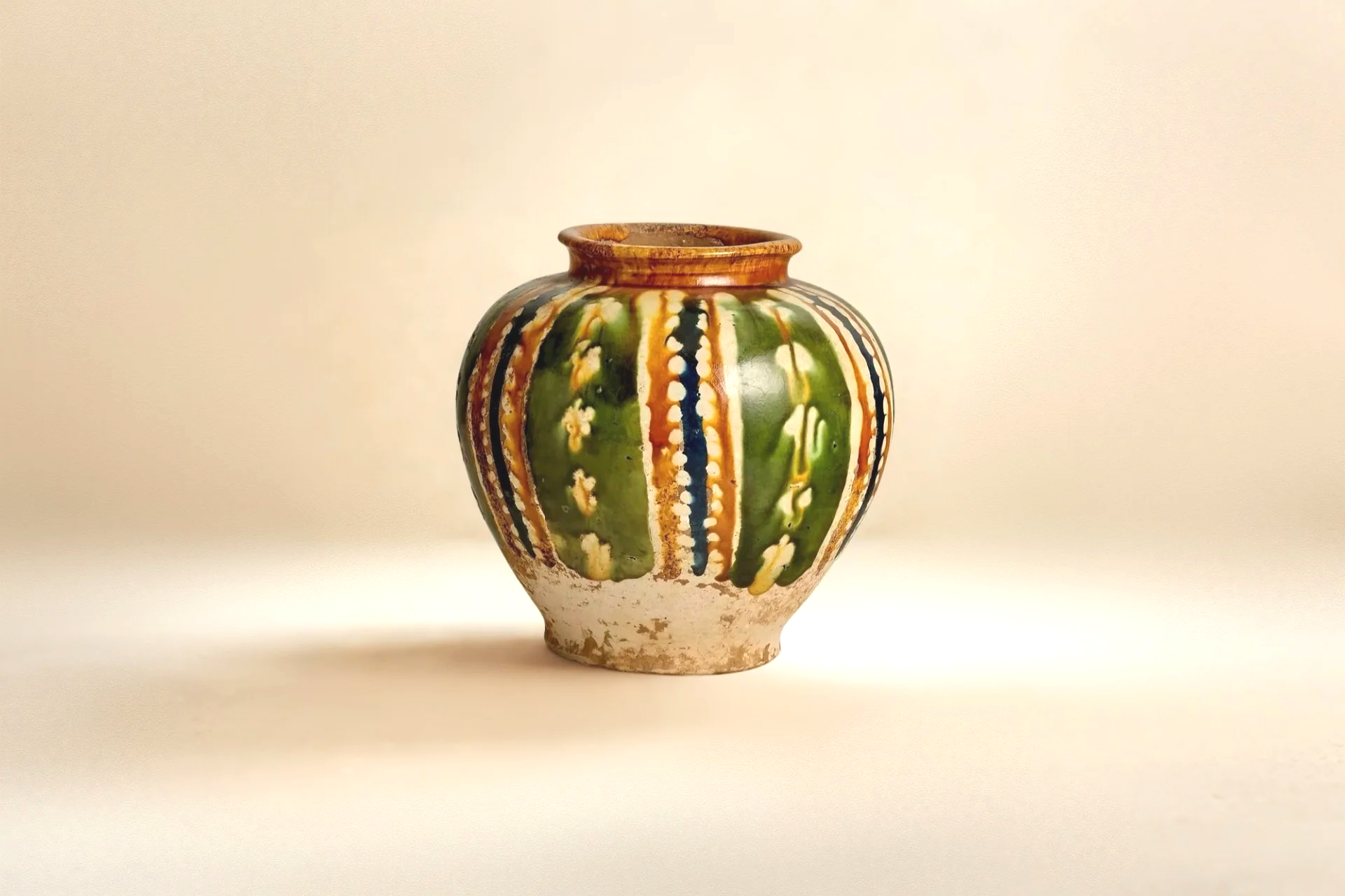 唐 三彩萬年陶罐
Alan and Simone Hartman Collection
艾倫與西蒙·哈特曼伉儷珍藏