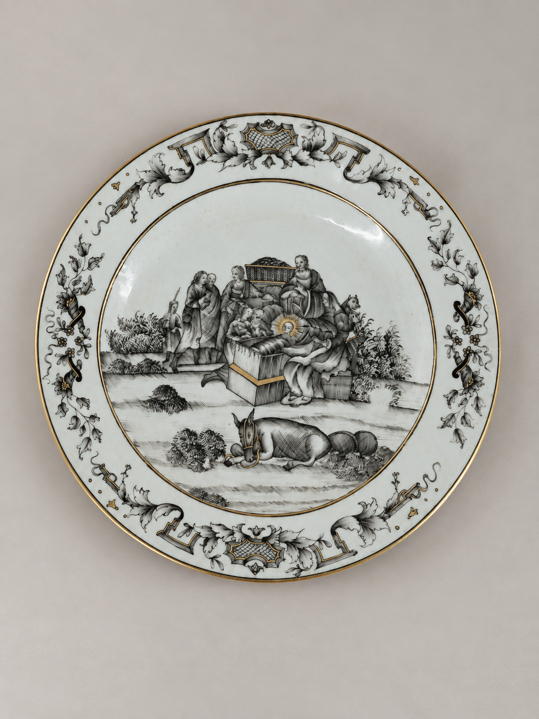 Qing Qianlong Grisaille and Gilt Nativity’ Scene plate  清乾隆 墨彩描金耶稣誕生圖盤