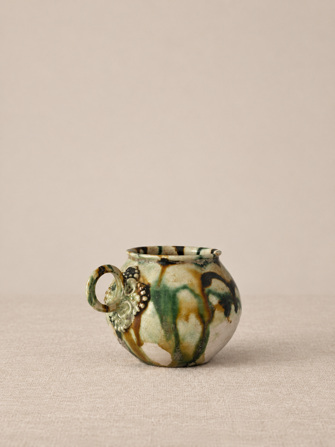 Tang Sancai Bird-Feeding Cup 唐 邛三彩 鳥食罐