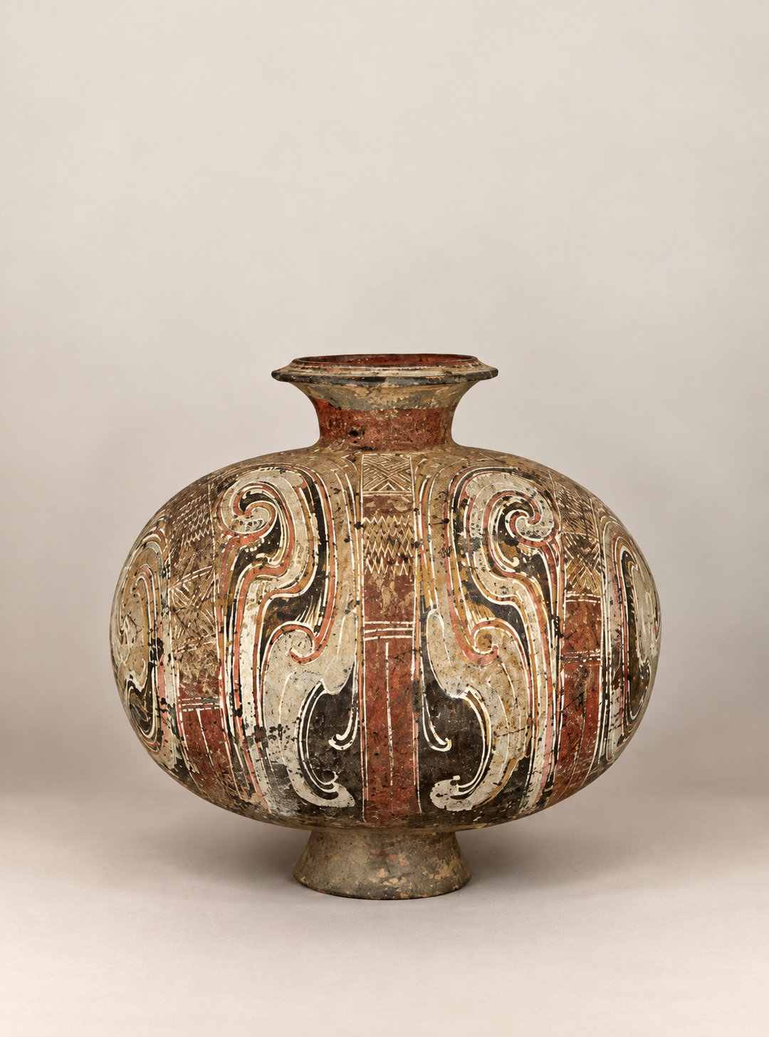 Han Dynasty Painted Pottery Cocoon Jar 漢代彩繪繭形壺