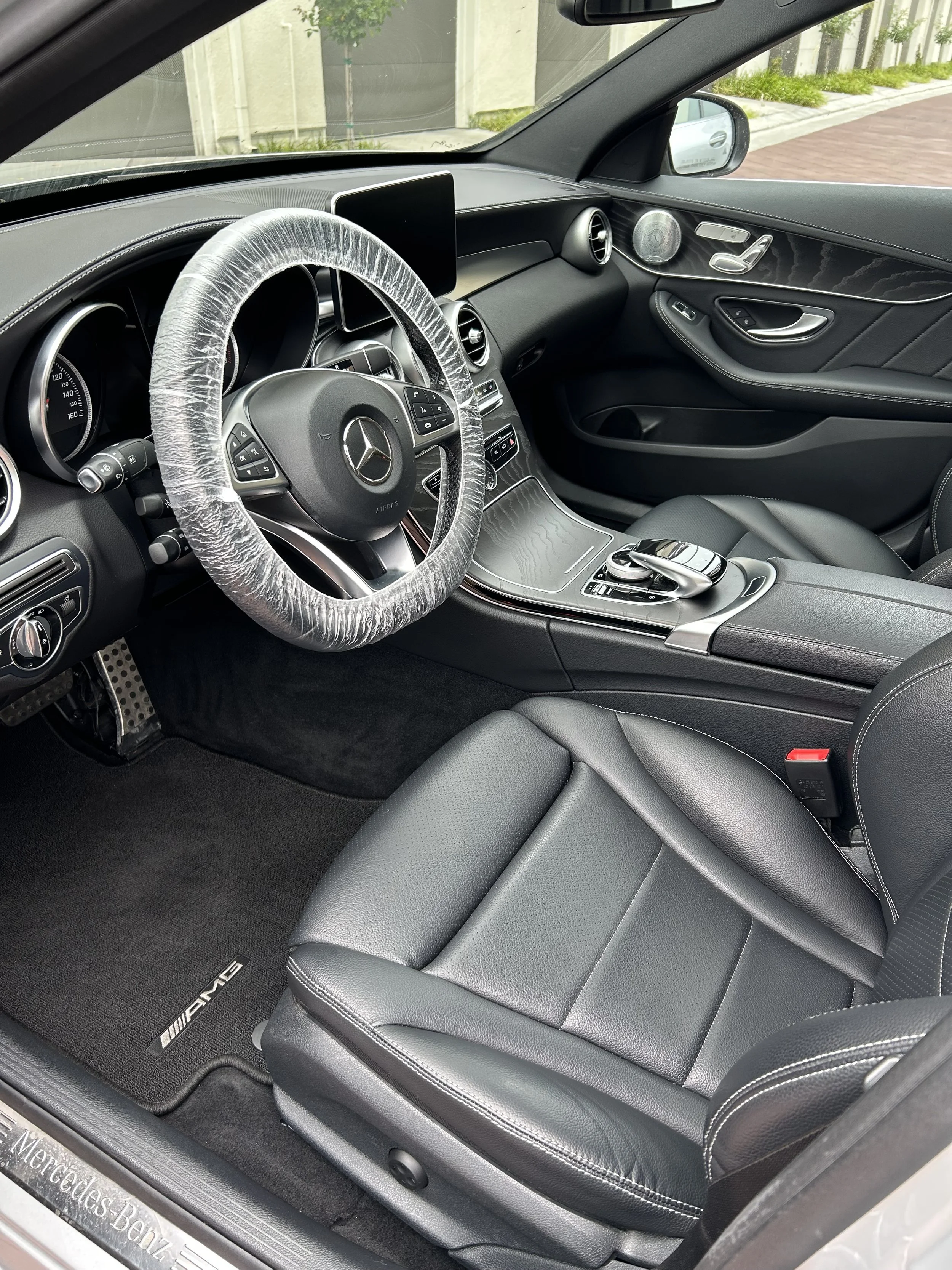 Mobile car detailing San Mateo, professional auto detailing service, mobile auto wash, San Mateo car cleaning, mobile vehicle detailing. Expert car detailing San Mateo, affordable mobile detailing, interior and exterior car cleaning, San Mateo mobile