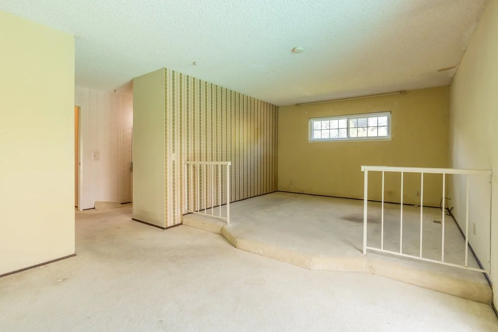 Master bedroom: BEFORE
