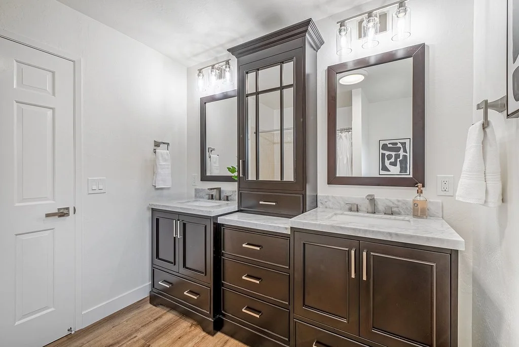 Master bathroom: AFTER