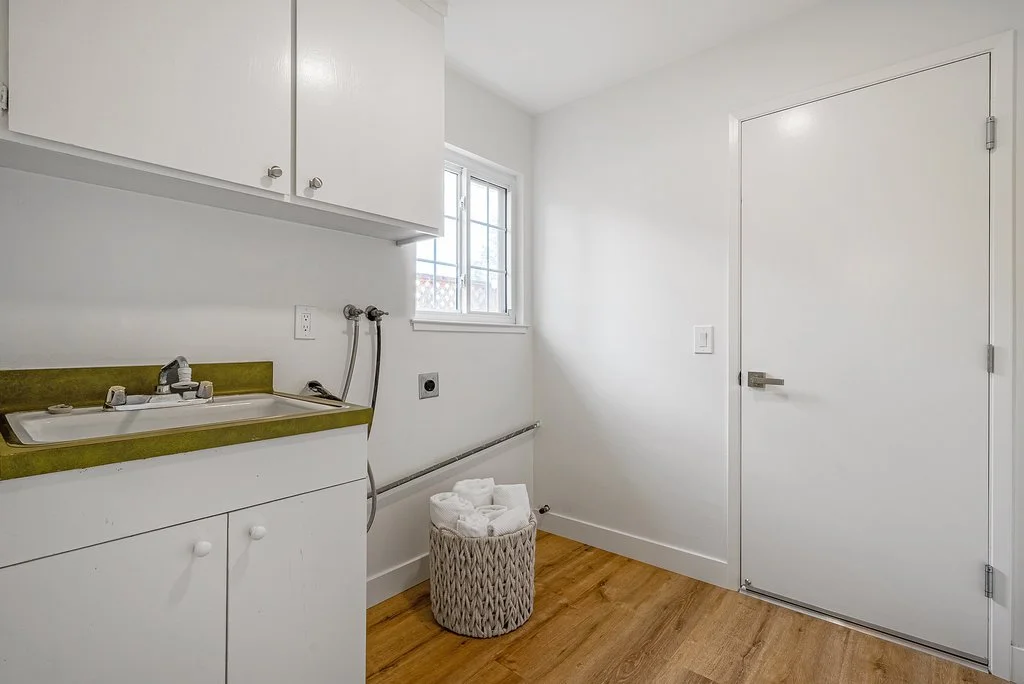 Laundry room: AFTER