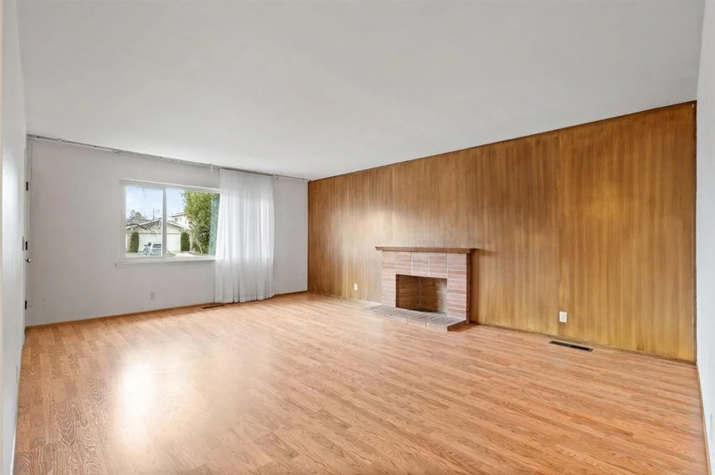 Living Room: BEFORE