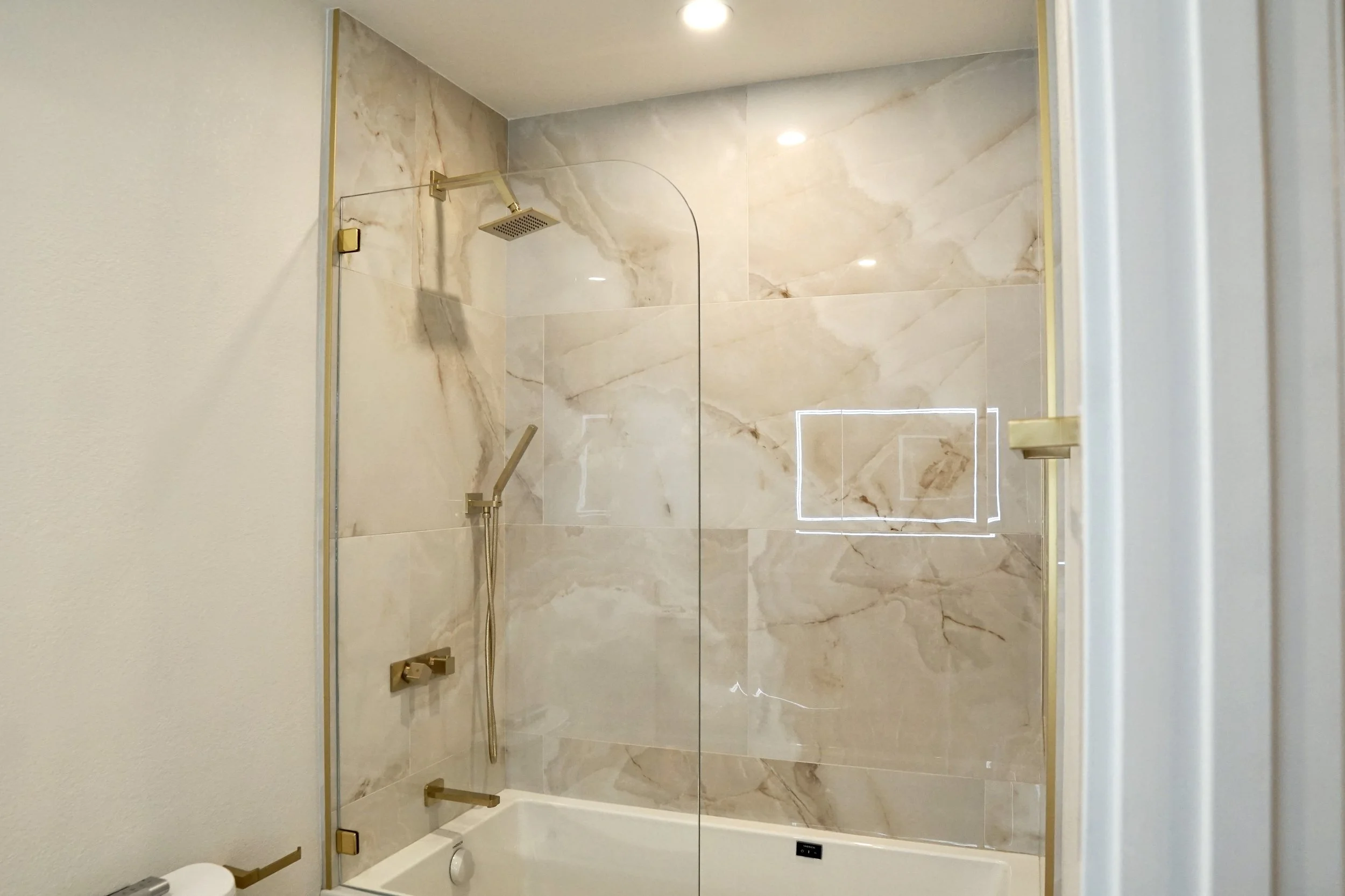 Master Bathroom: AFTER
