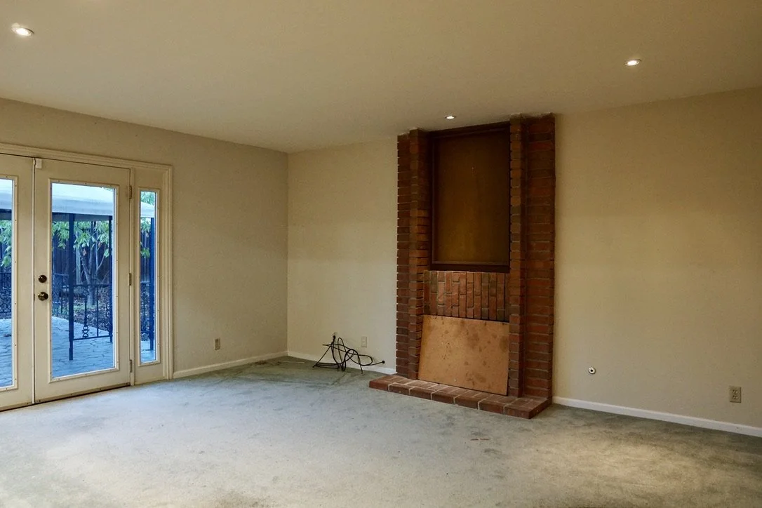 Family Room: BEFORE