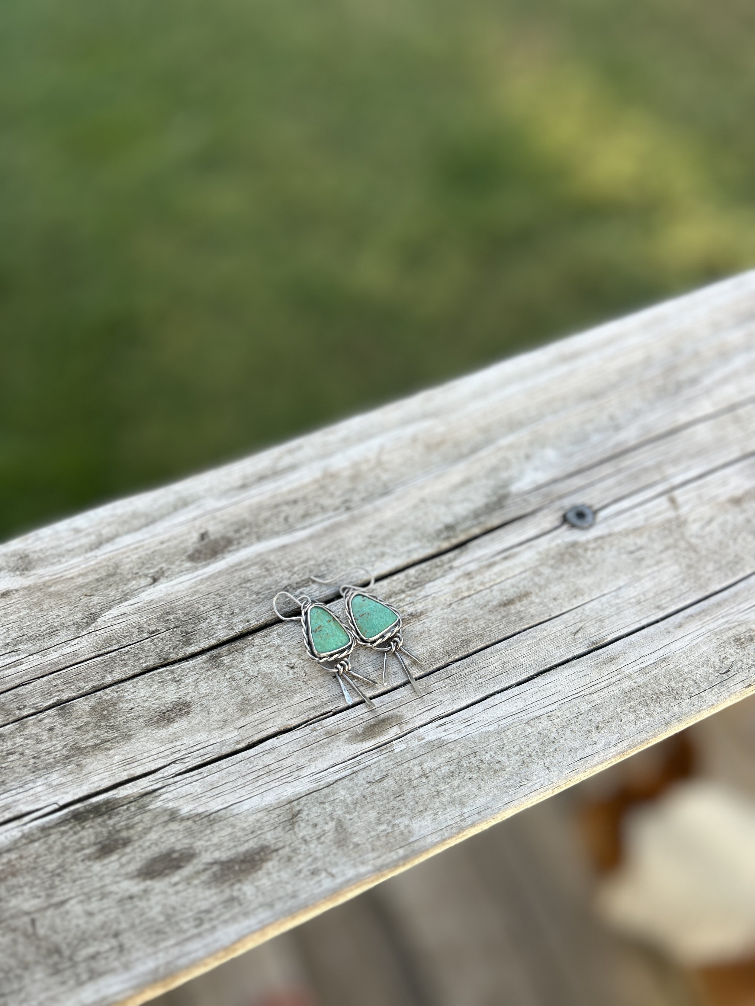 greendangle1.jpg