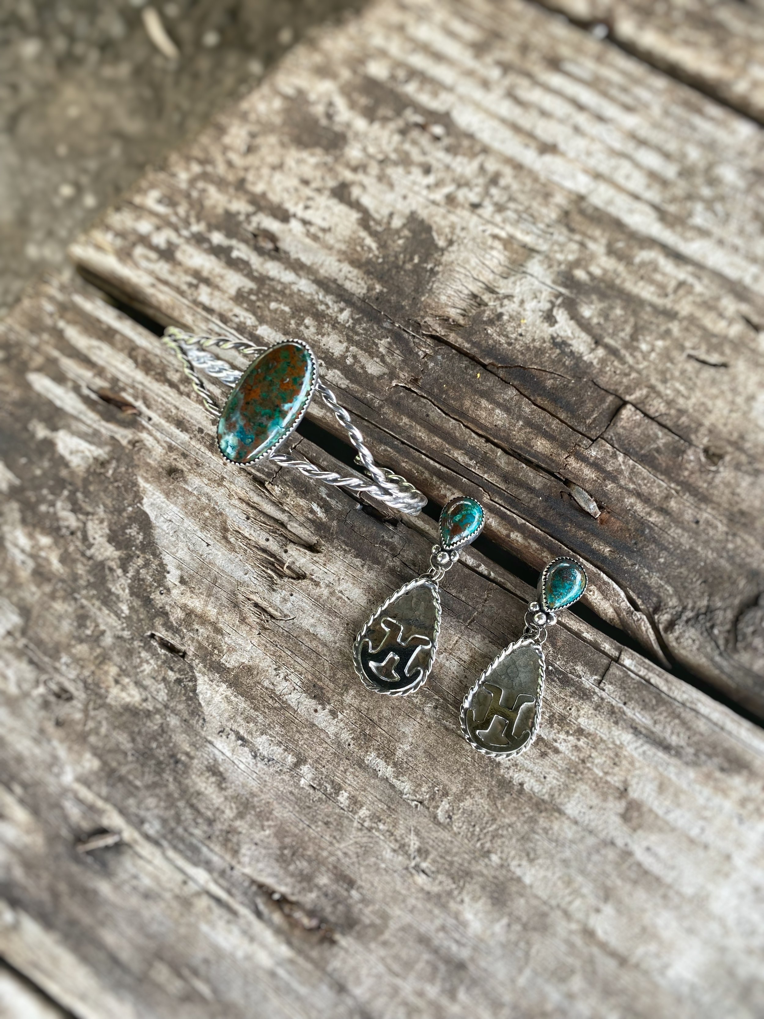 Calis Bridal Jewelery.JPG