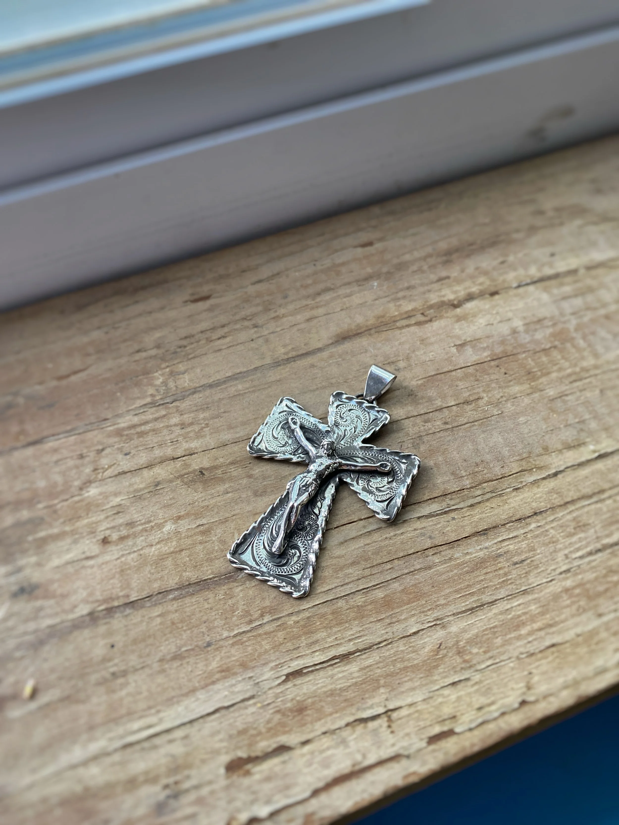 Matt Hatcher custom pendant.jpg