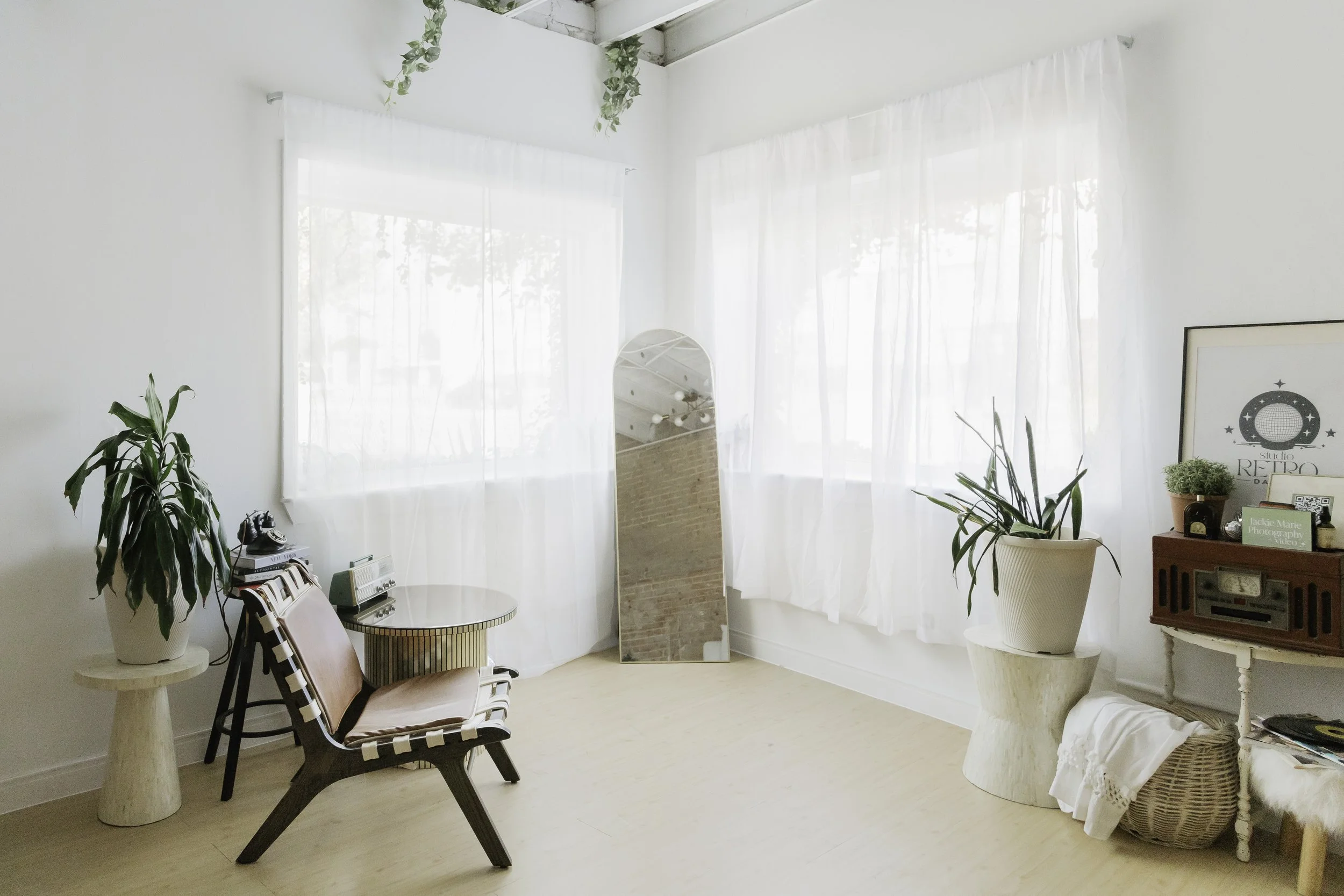 Studio Retro New Floors-5.jpg