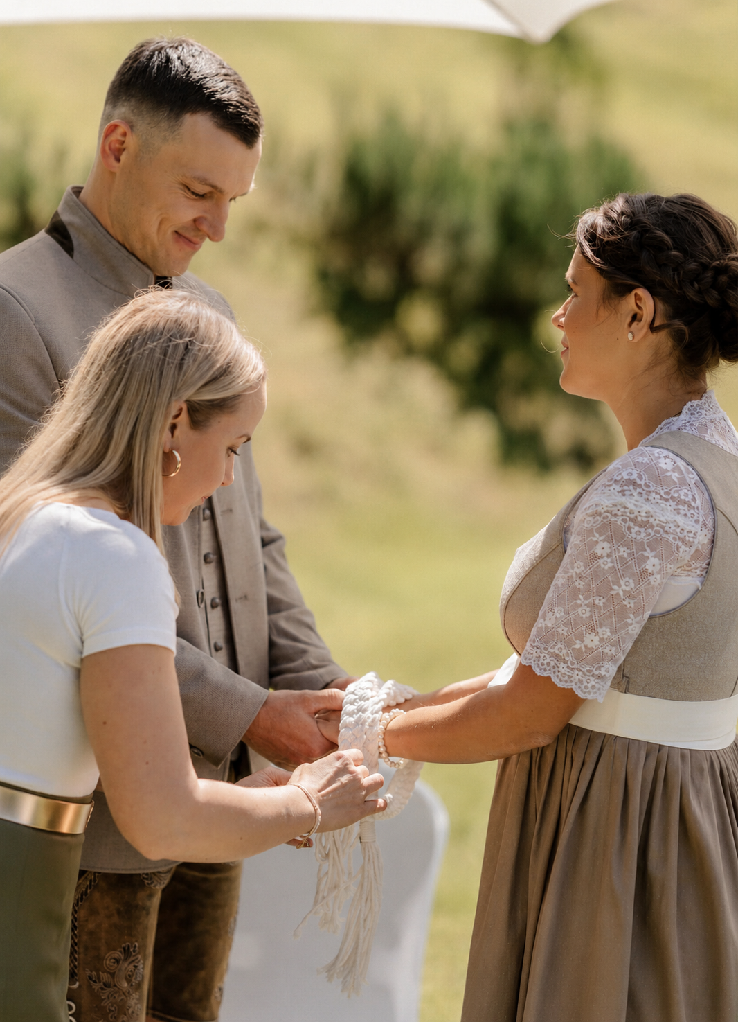 Freie Rednerin freie Trauung Hochzeit Dienten Maria Alm Bischofshofen Mühlbach am Hochkönig 