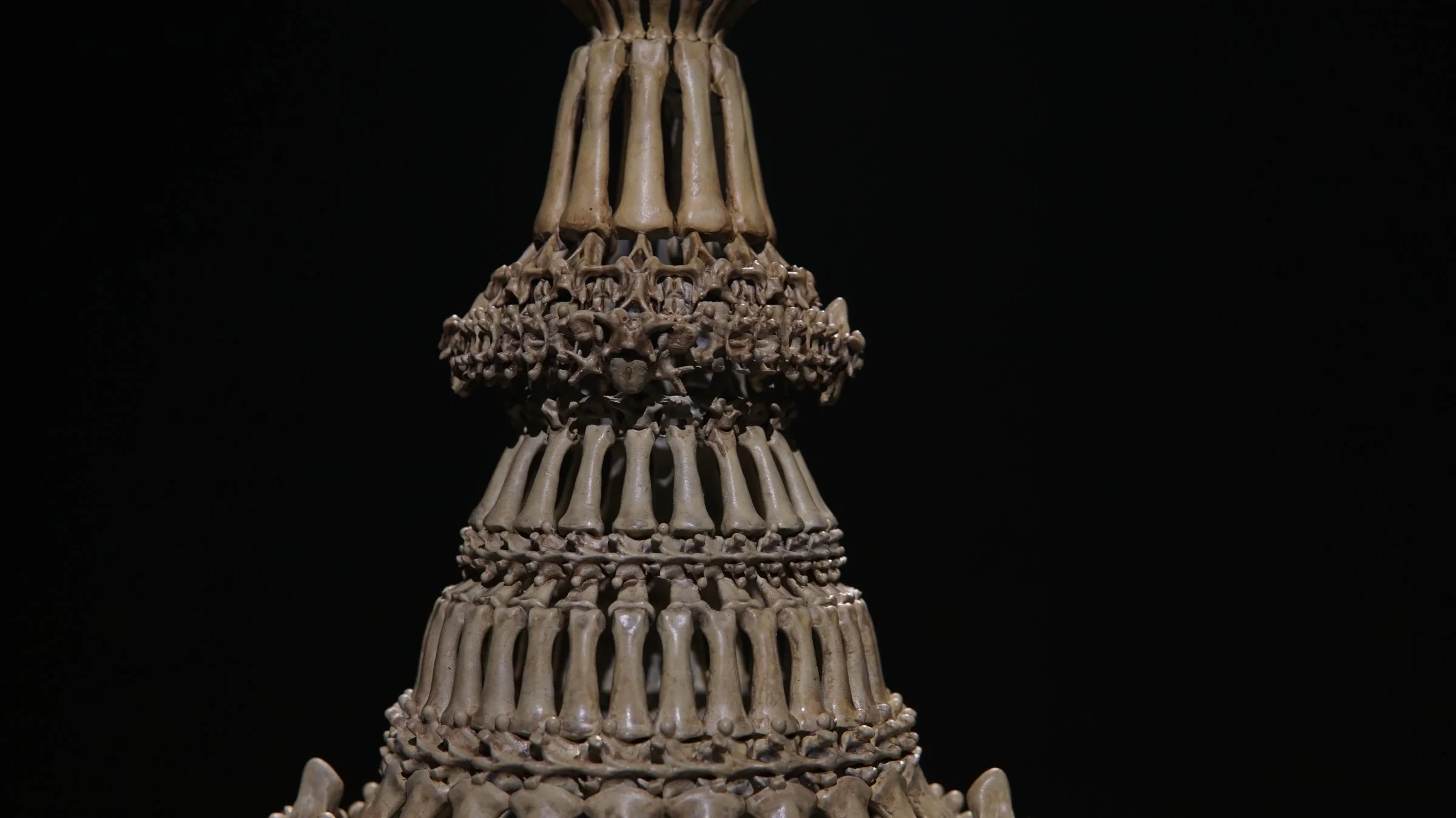 Crown of Bones sculpture by Ratthakorn Disjaiyen - detail view 3