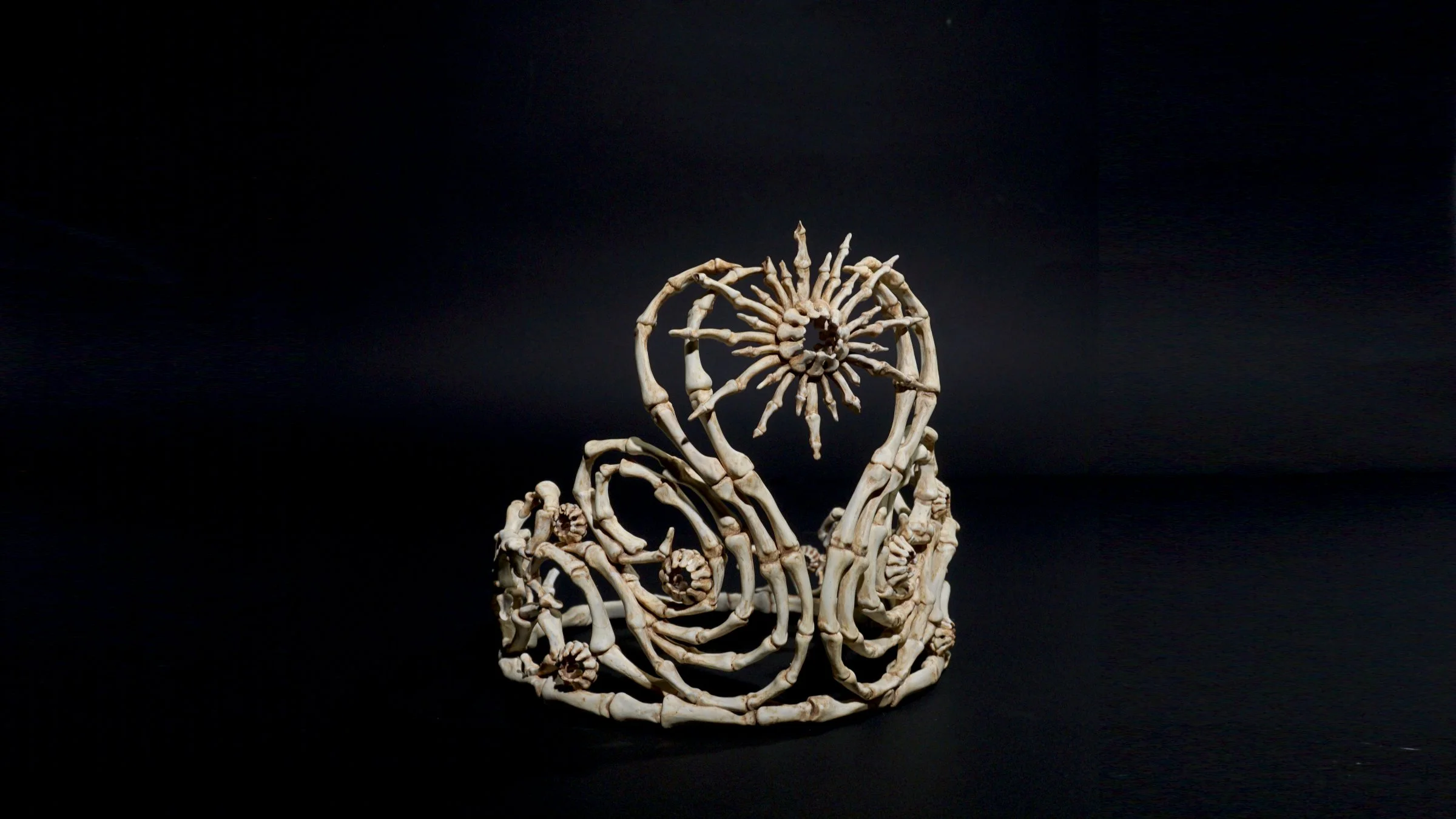 CROWN OF BEAUTY Sculpture by Ratthakorn Disjaiyen - Inspired by Lumière de l’Infini crown