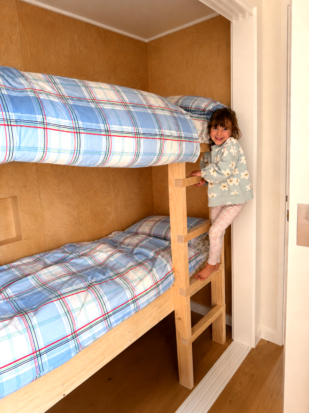 3.0 Bunk Bed.png