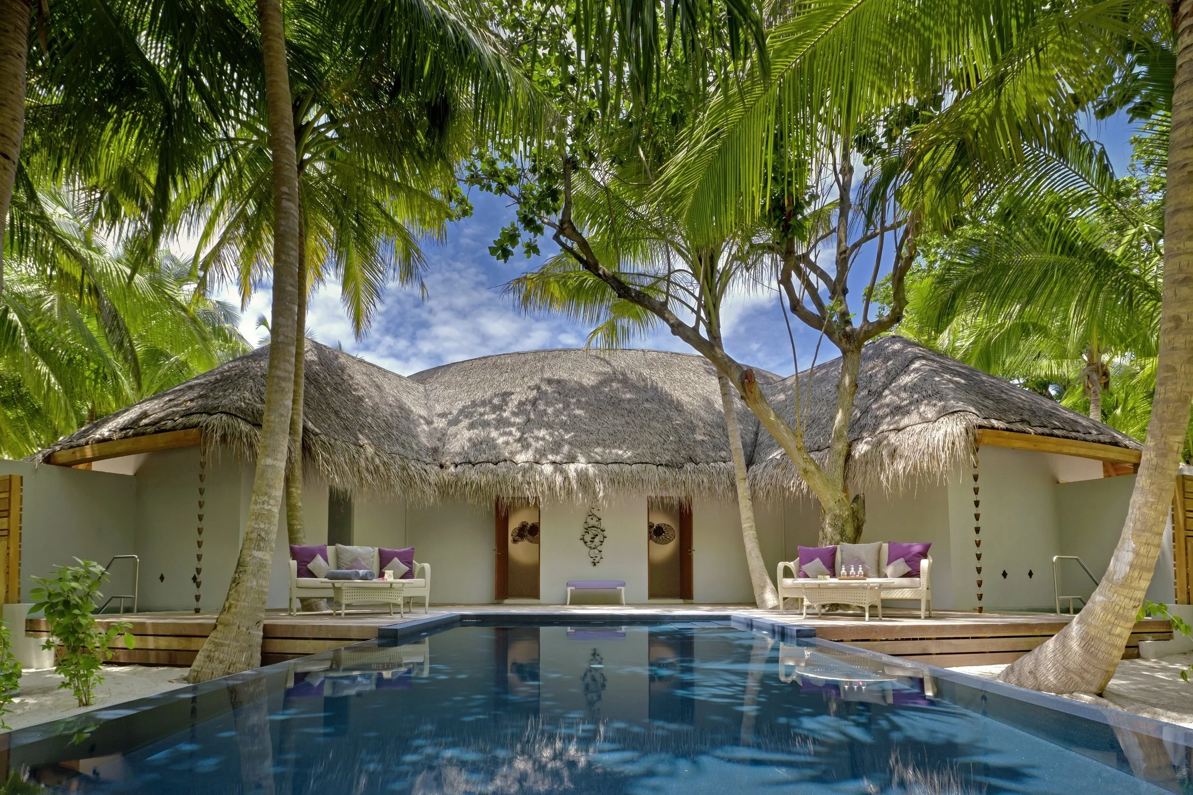 Dusit Thani Maldives - Spa Relaxing Area