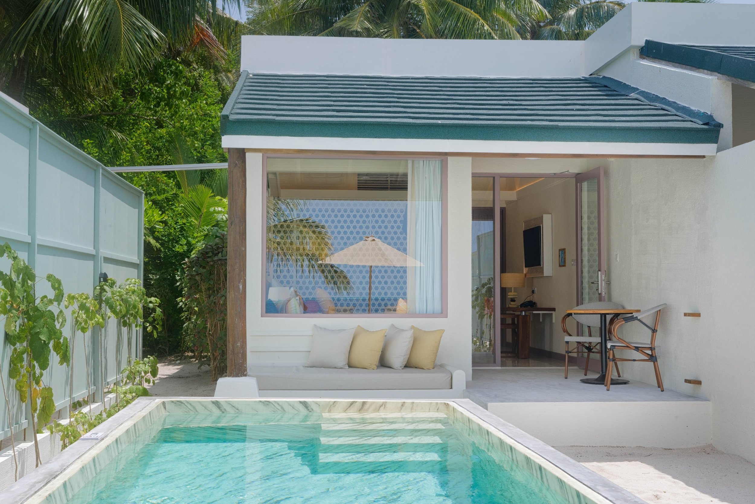 OBLU NATURE Helengeli by SENTIDO - Deluxe Beach Villa with Pool - Exterior 03.jpg