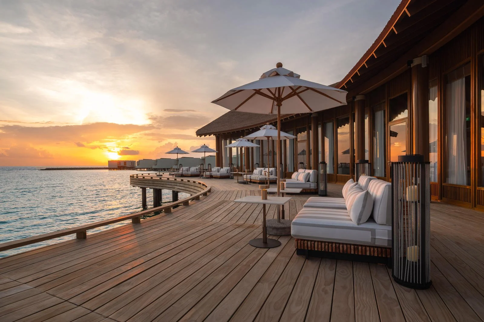 Centara Grand Lagoon - The Club