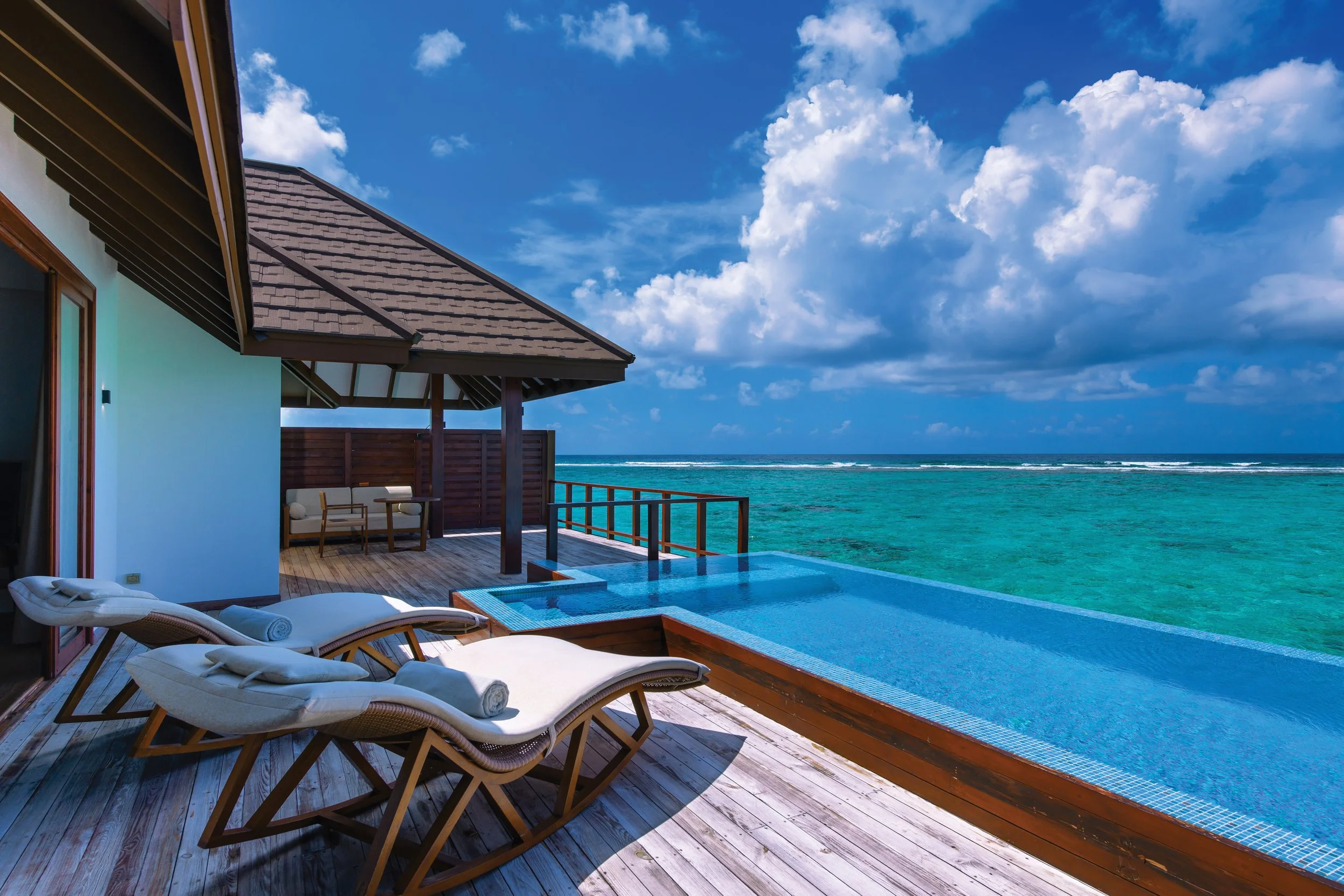 VARU BY ATMOSPHERE - VILLAS - WATER SUITE - DECK VIEW - DAY TIME copy.jpg