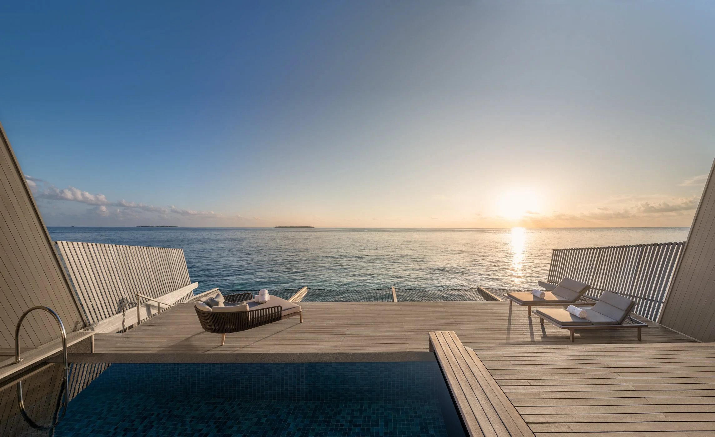 The St. Regis Maldives Vommuli - Sunset  Overwater Villa with Pool Outdoor