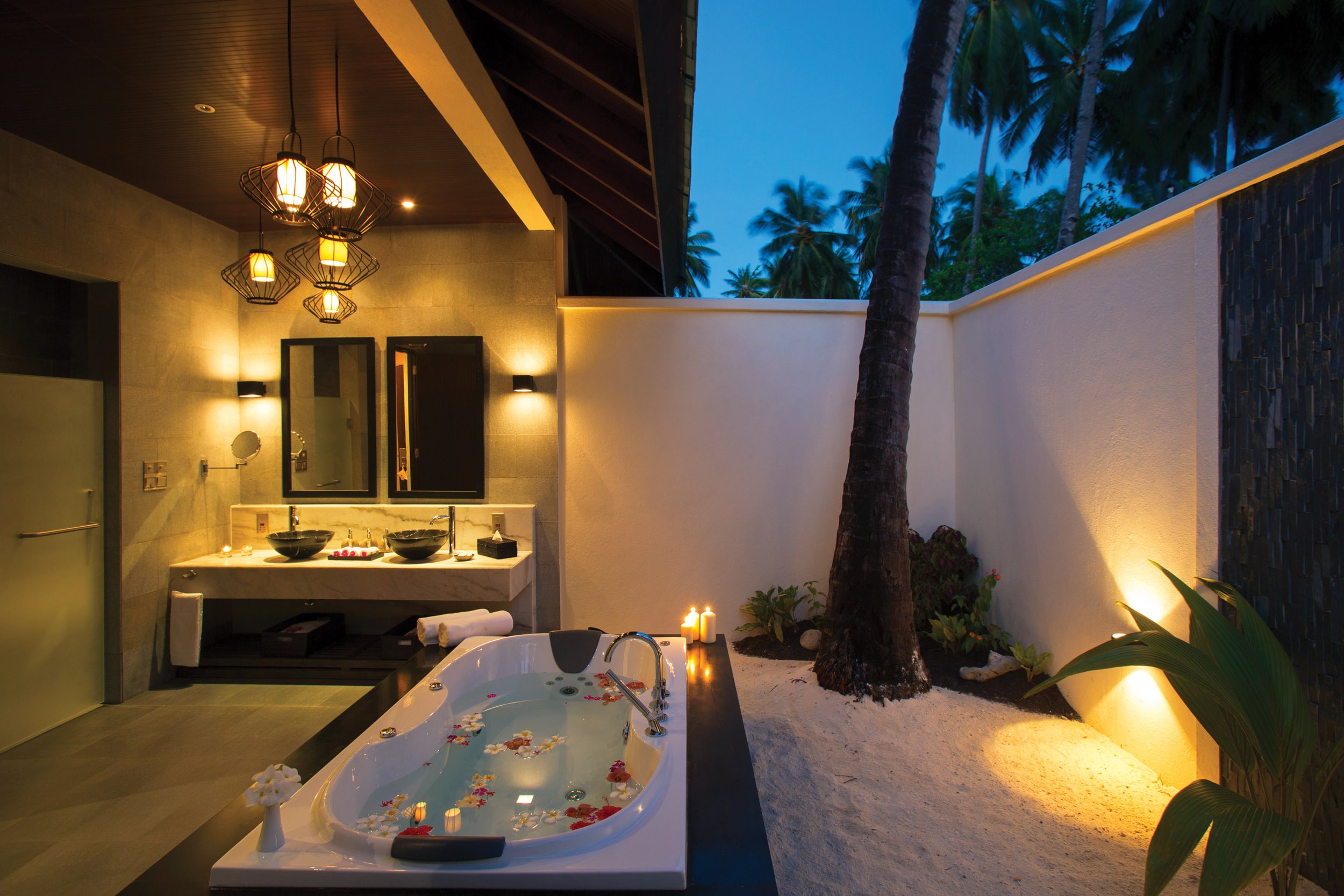 Atmosphere Kanifushi - Sunset Beach Villa Bath