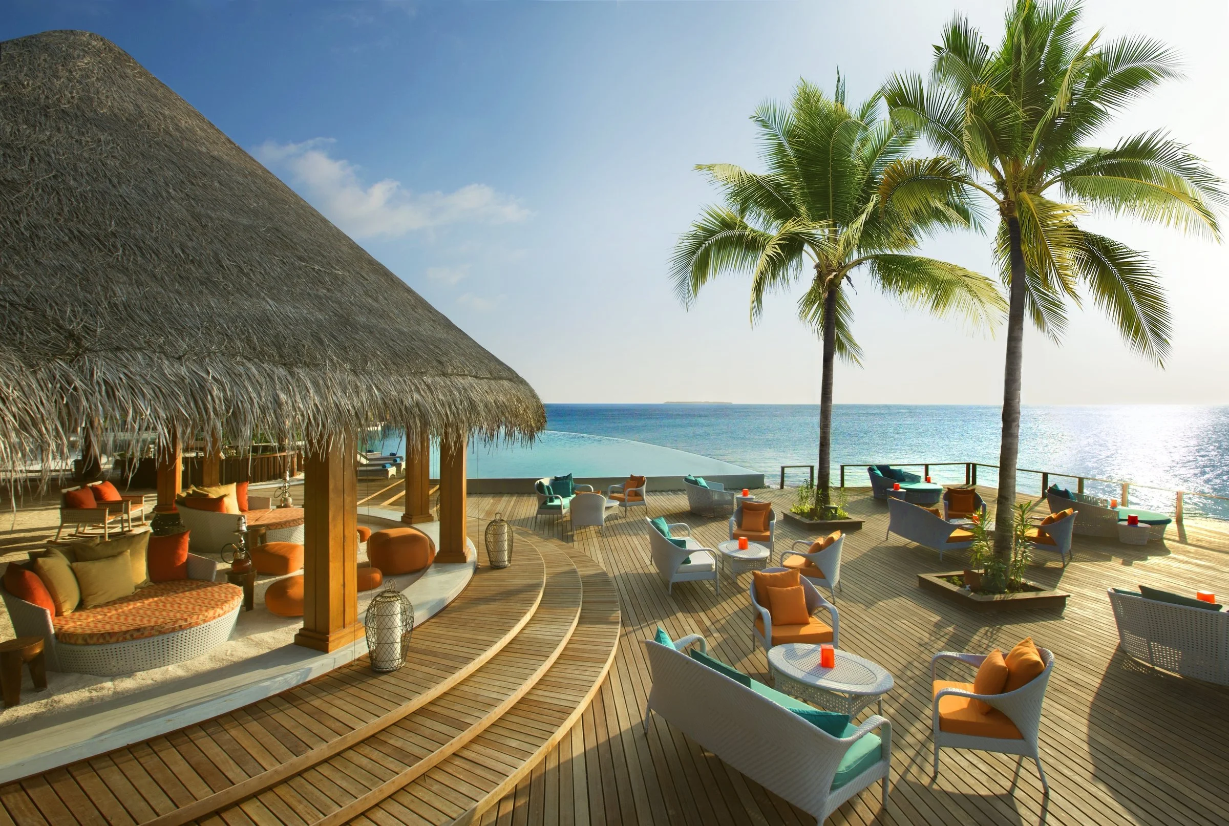 Dusit Thani Maldives - Sand Bar