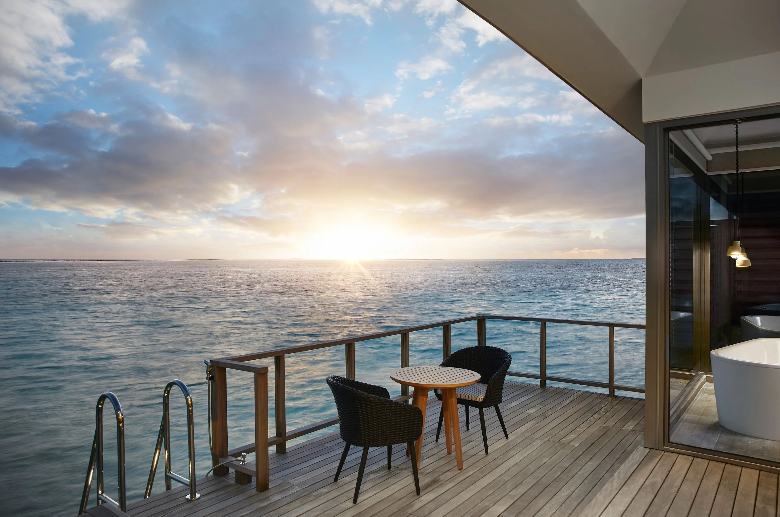Sunset Overwater Villa - Outdoor Deck