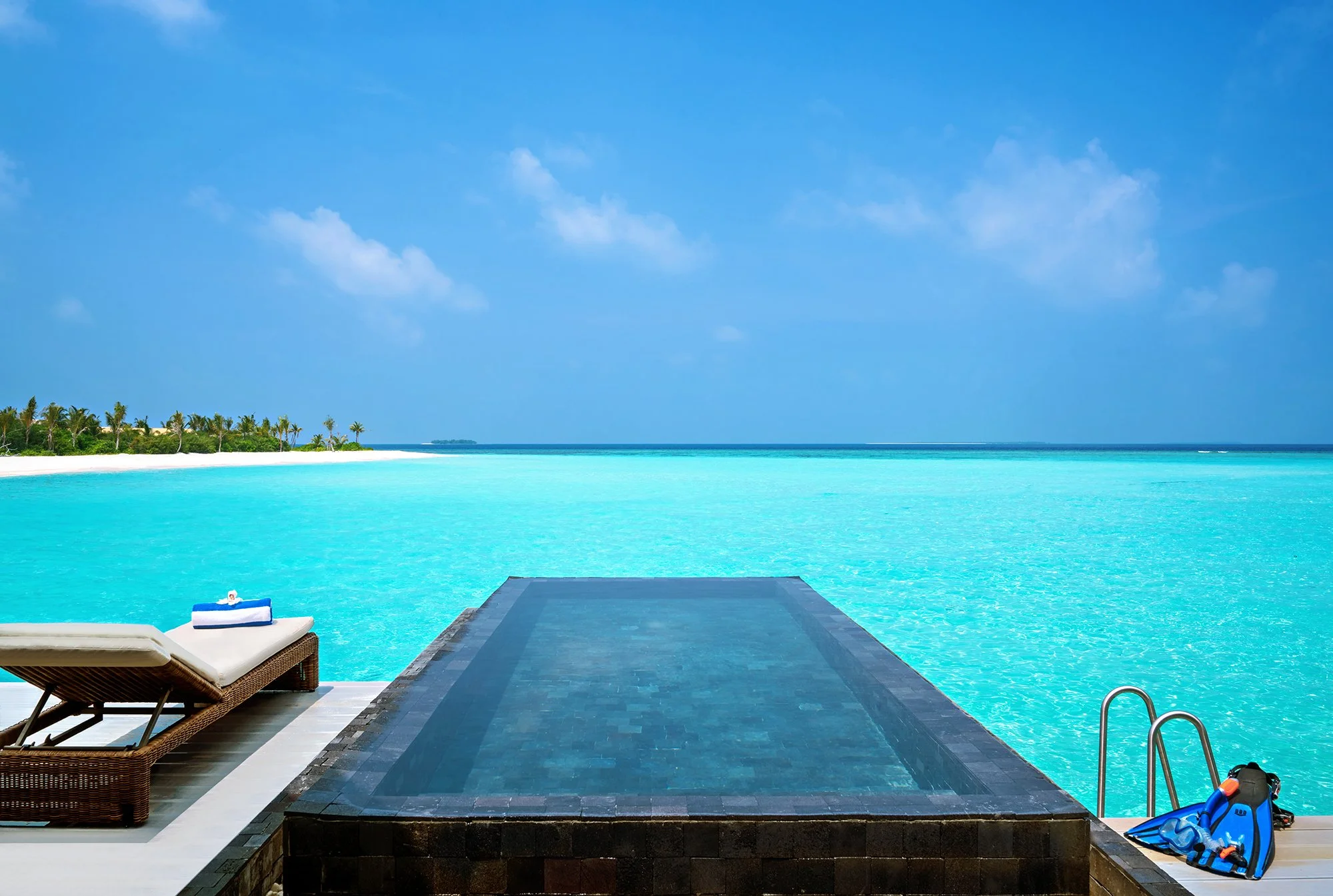 Kuredhivaru Resort & Spa - Ocean Pool Villa