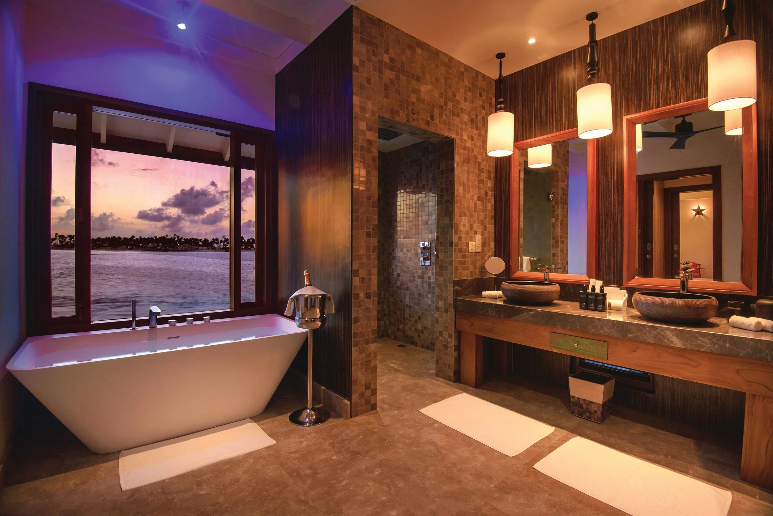 OBLU SELECT SANGELI - VILLAS - Water Villa Bathroom at Sunset - 07_2018.jpg