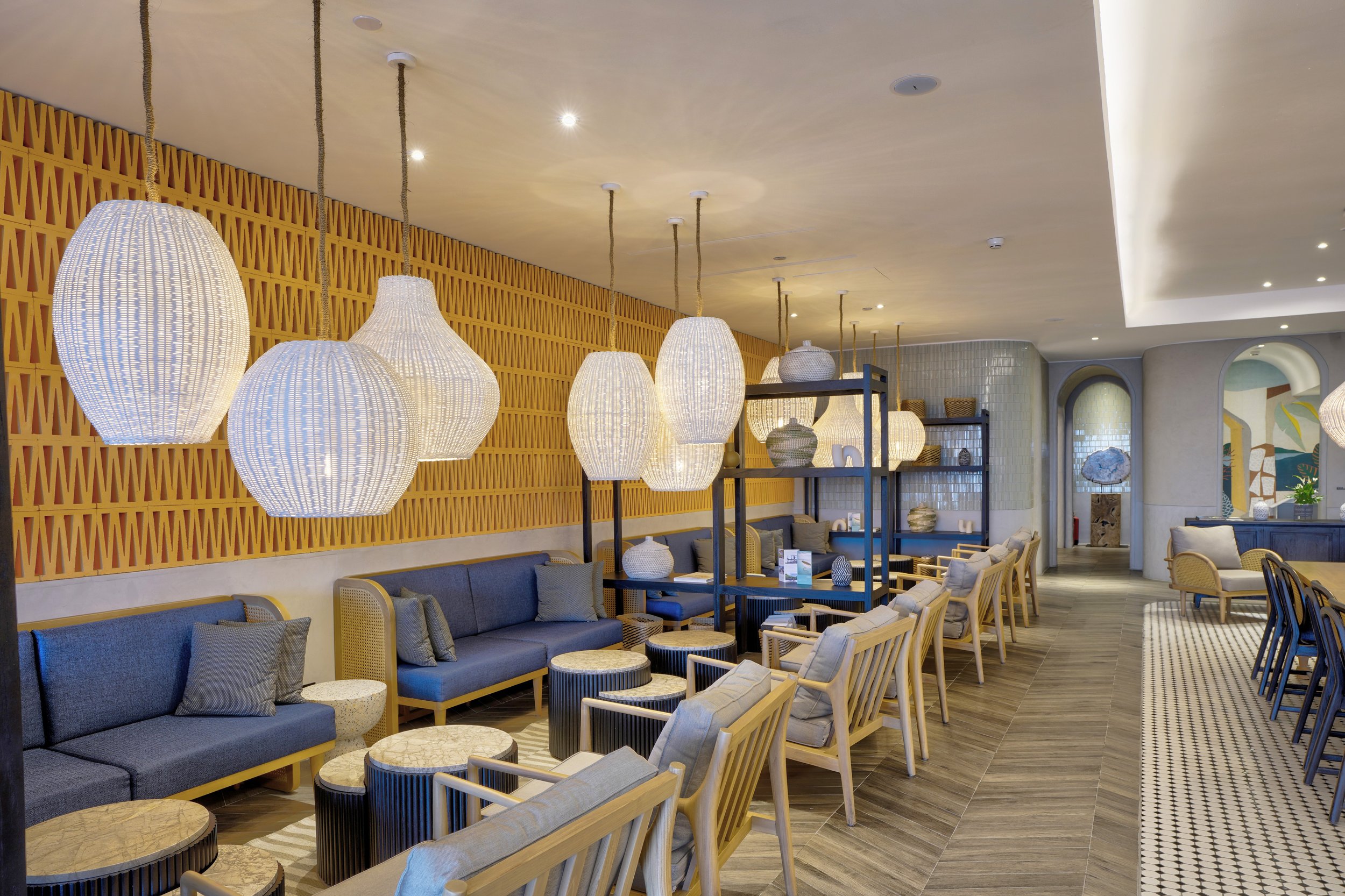 Le Meridien Seaplane Lounge