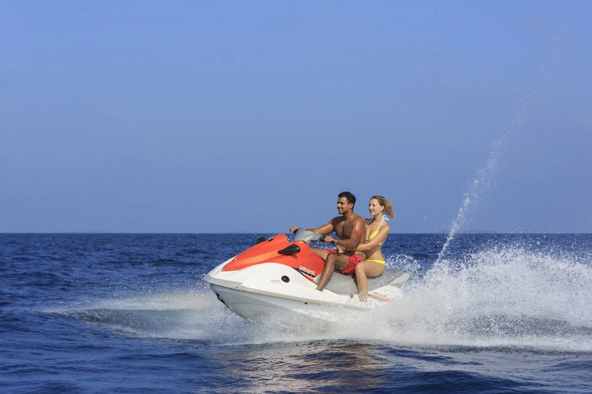 Dusit Thani Maldives - Jetski
