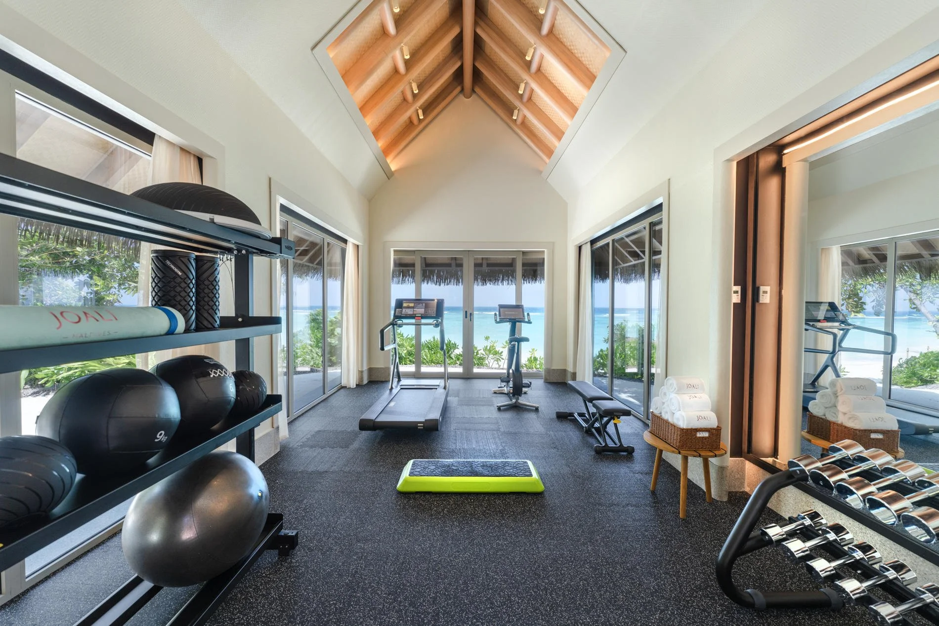 Three Bedroom Beach Residence with Pool - Indoor Gym