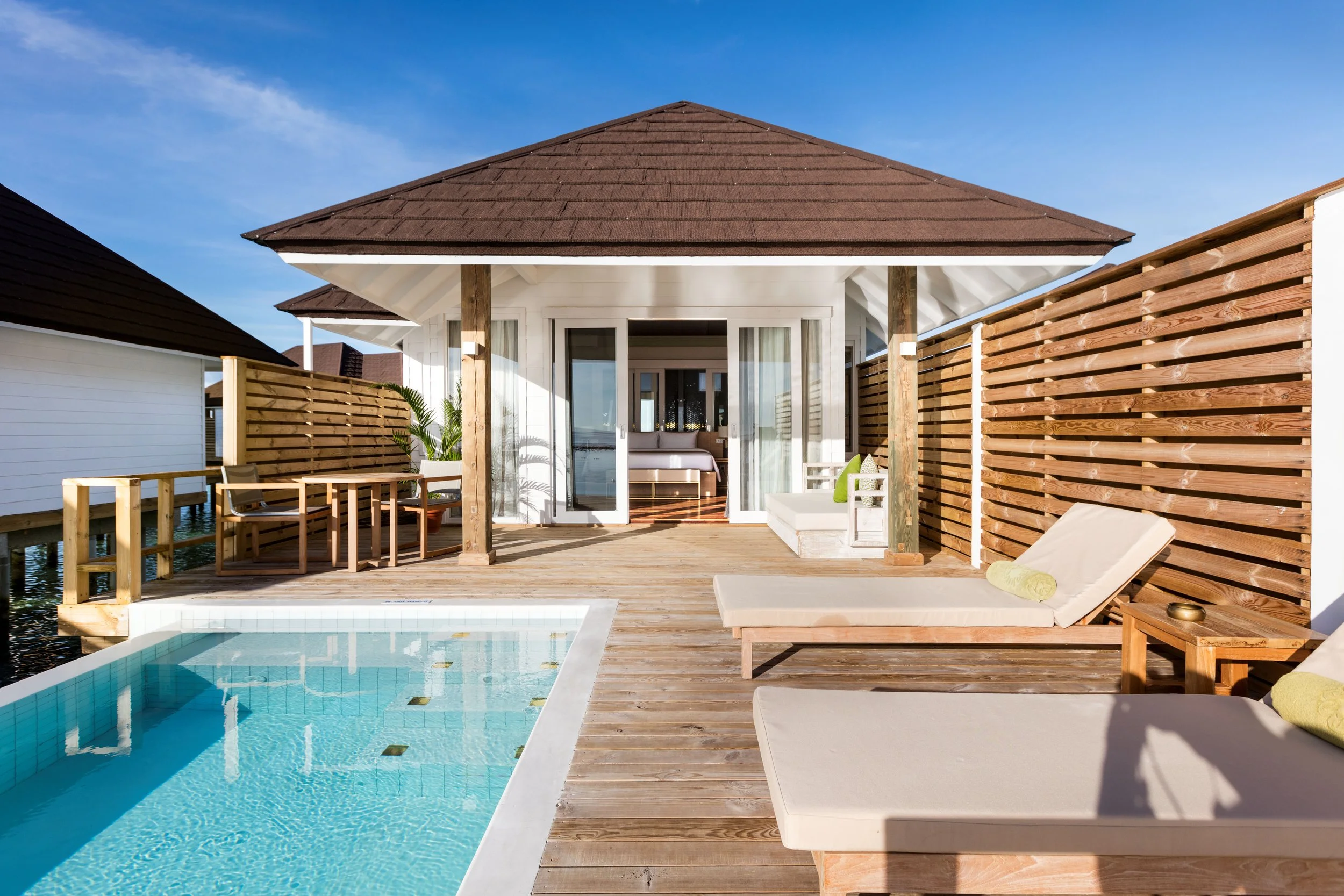Olhuveli_WaterVillaPool_0272-Edit.jpg