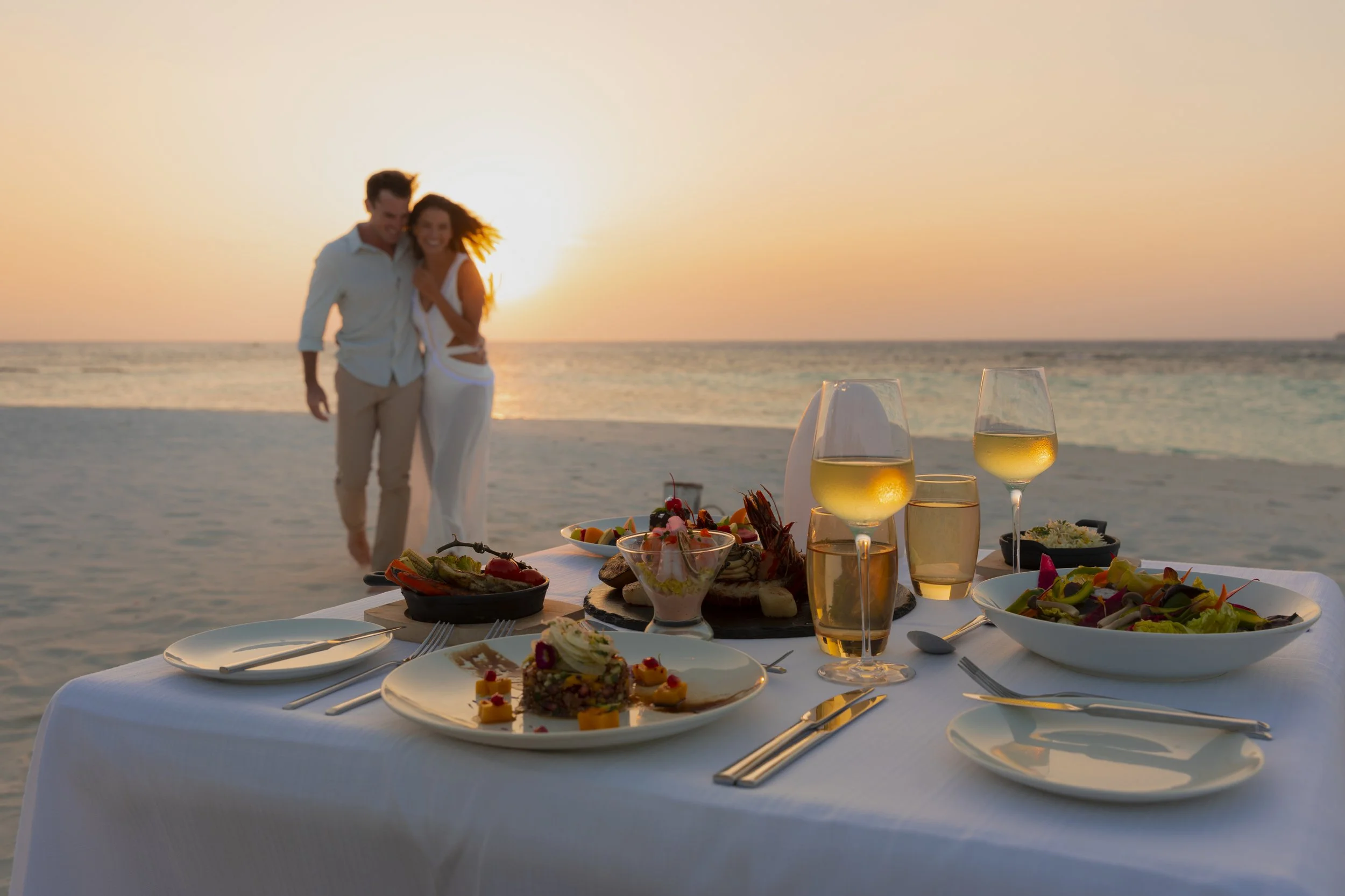 Kuredhivaru Resort & Spa - Beach Dinner