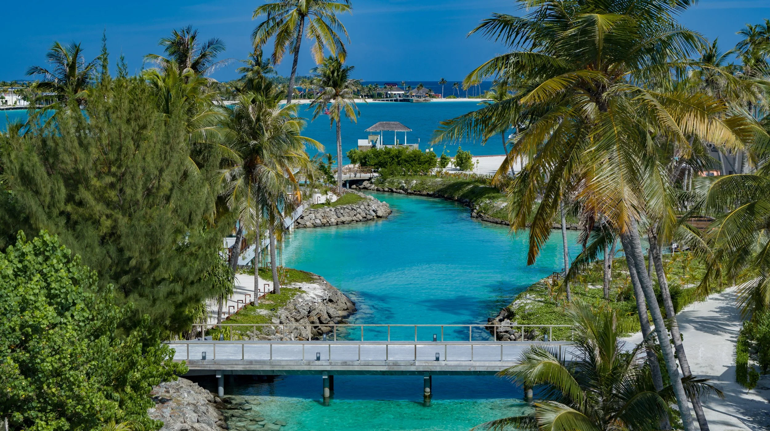 OBLU Xperience Ailafushi - Aerials and Generics - Arrival Bridge 02.jpg
