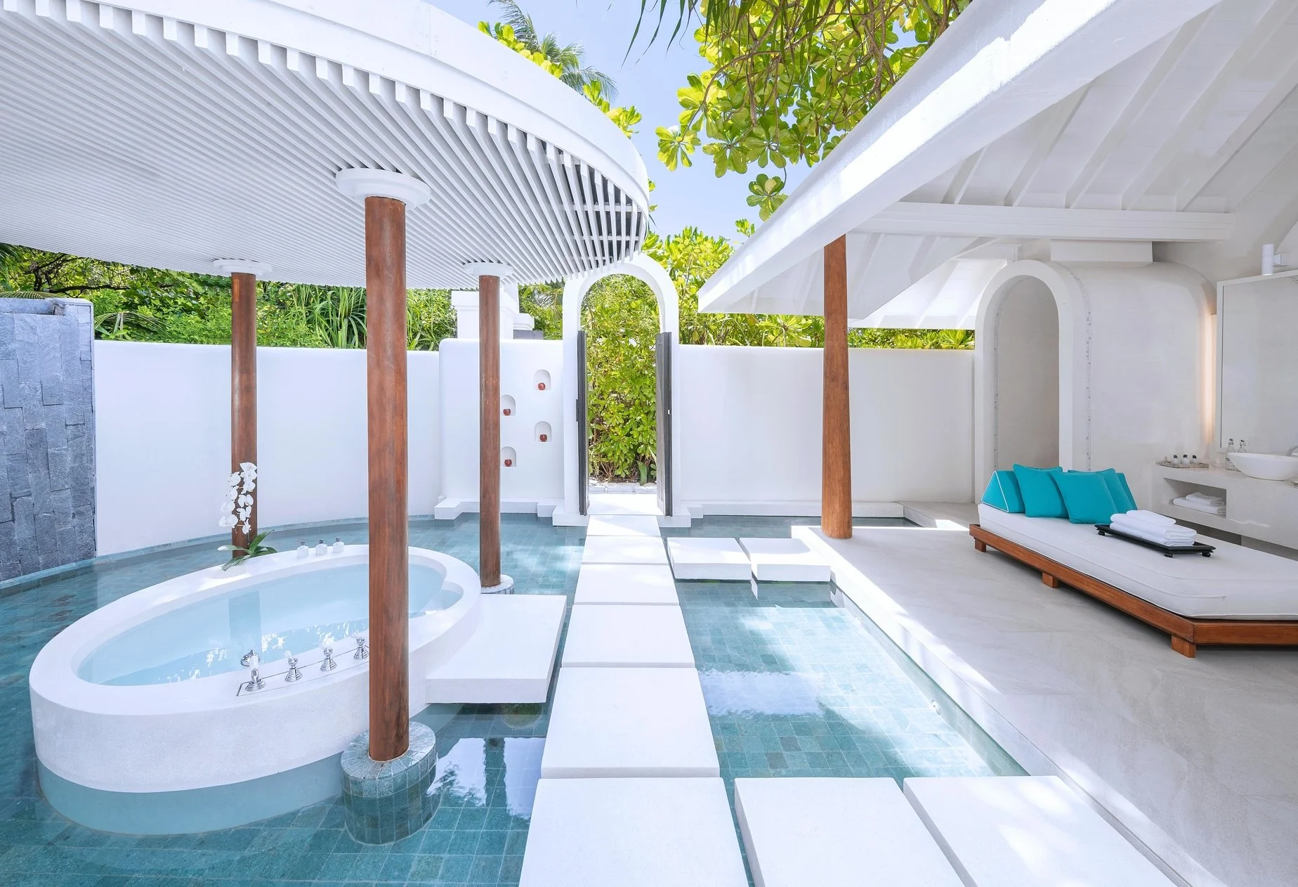 Anantara Kihavah Beach Pool Villas  Bathroom Entrance-1848x1262.jpg