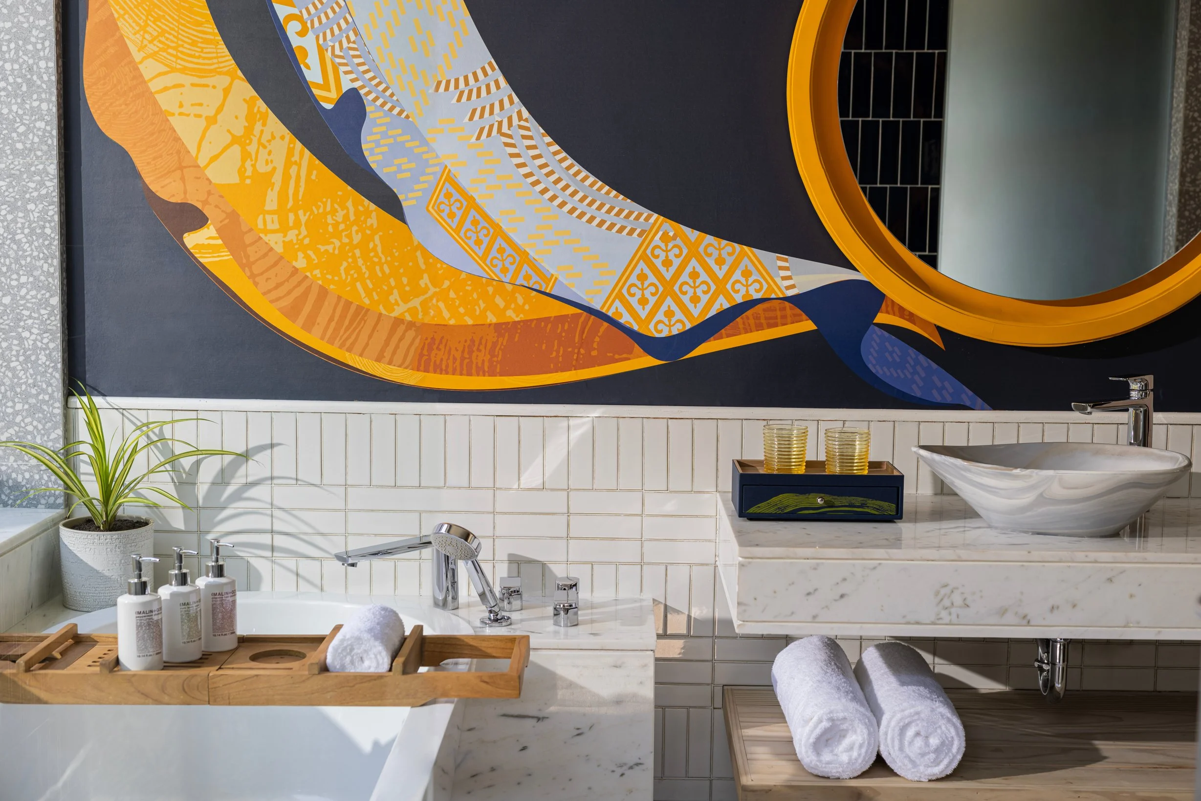 Bathroom - Premium Beachfront - Avani+ Fares Maldives-2457x1639.jpg