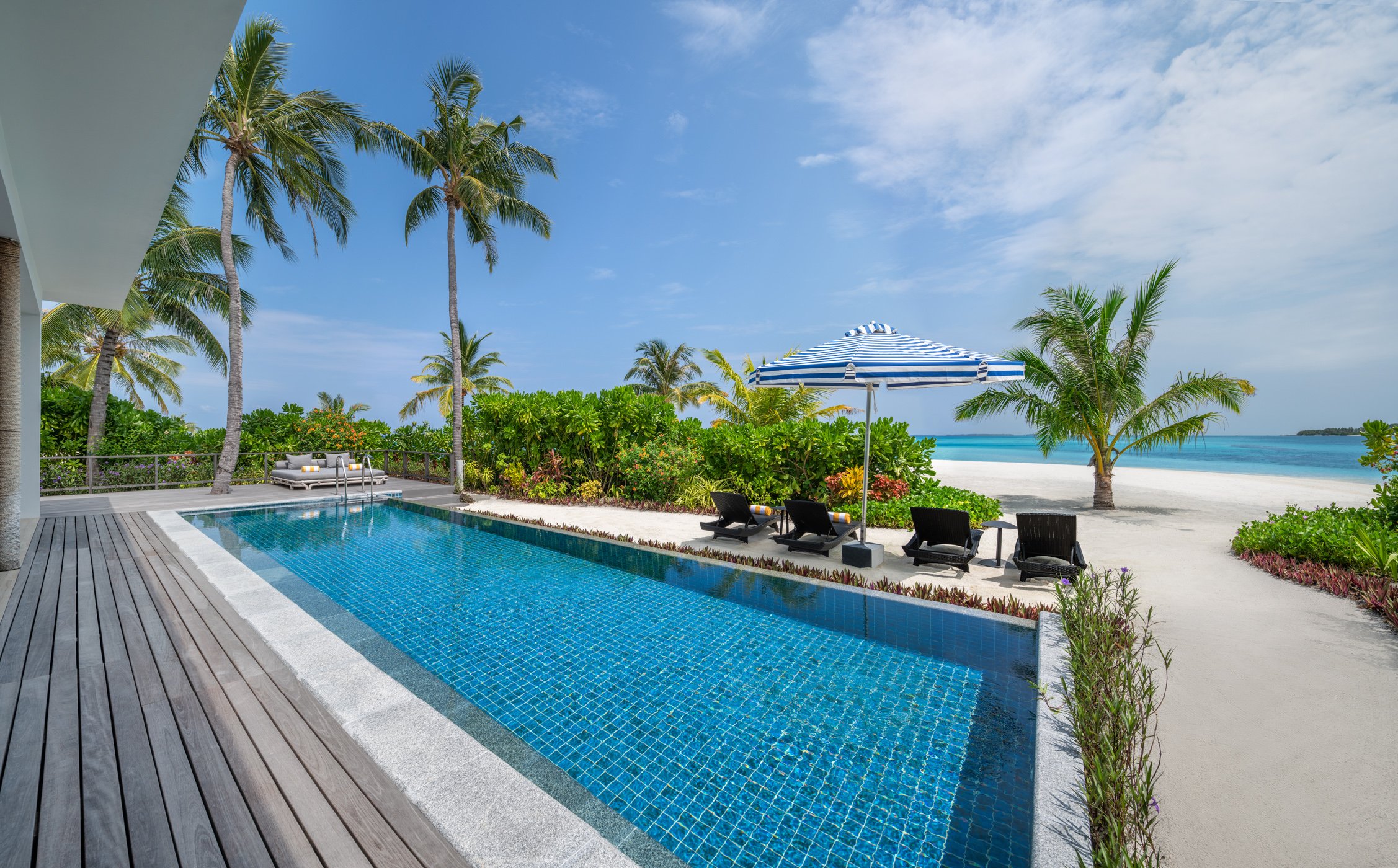 Thilamaafushi Villa - Outdoor Pool