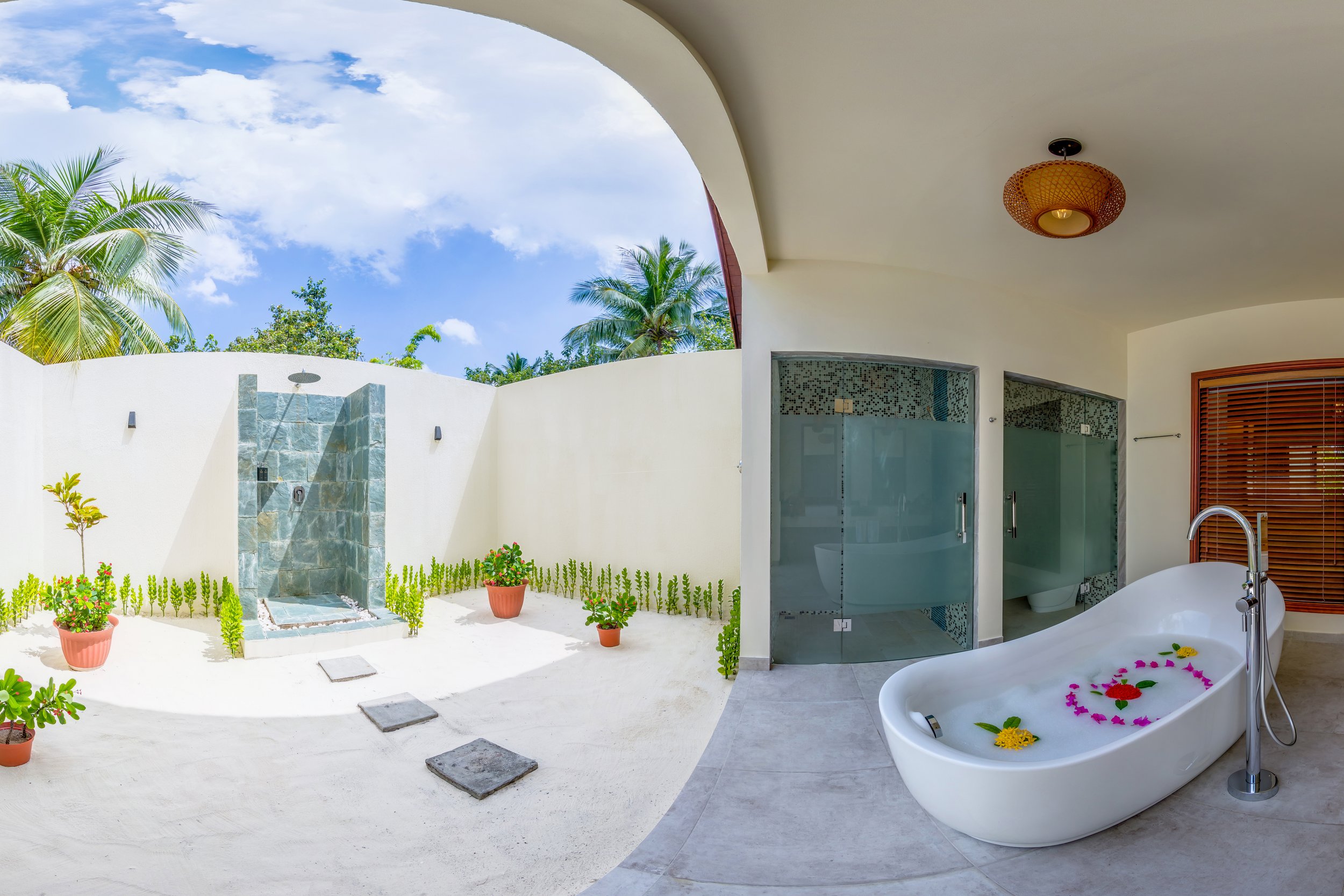 Furaveri - Garden Villa Bathroom