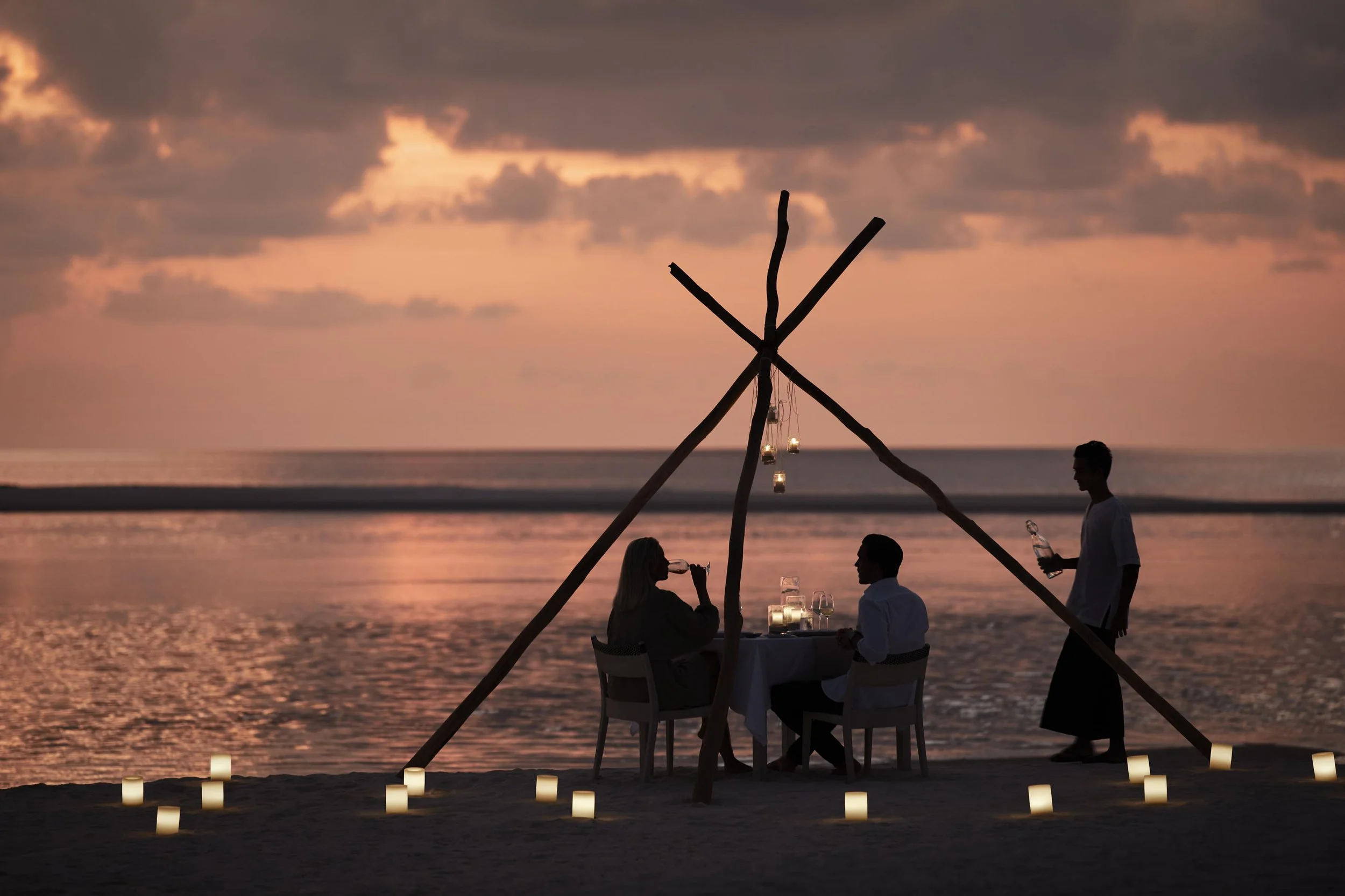 Como Maalifushi Maldives - Beach Sunset Dining