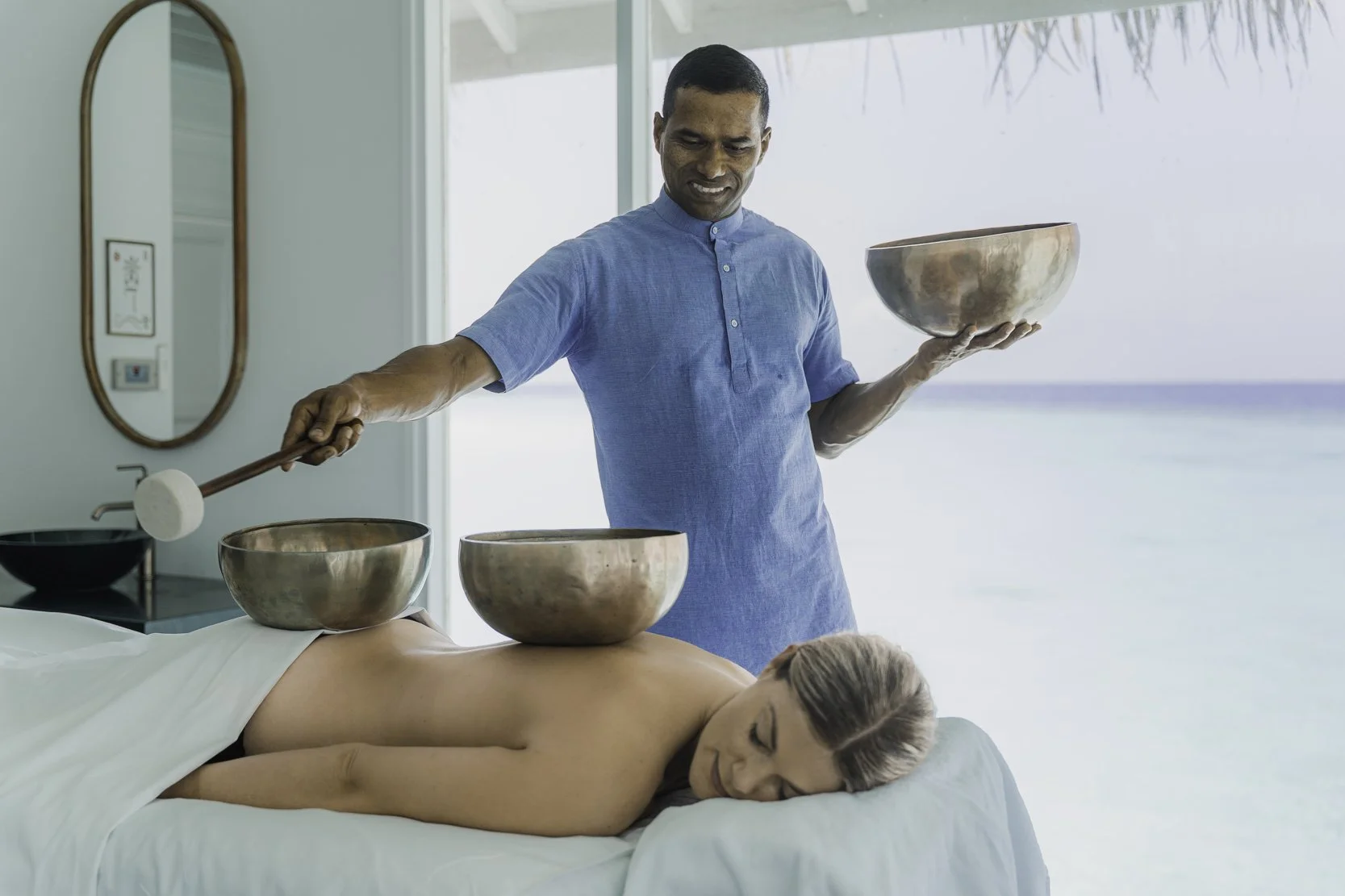 Energy healing treatment - Anantara Kihavah-1667x1111.jpg