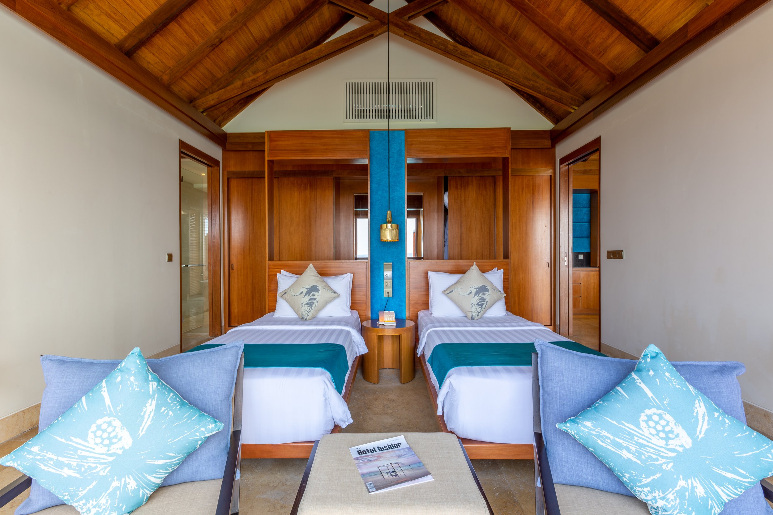 2 Bedroom Private Ocean Reef Residence - Twin Bedroom