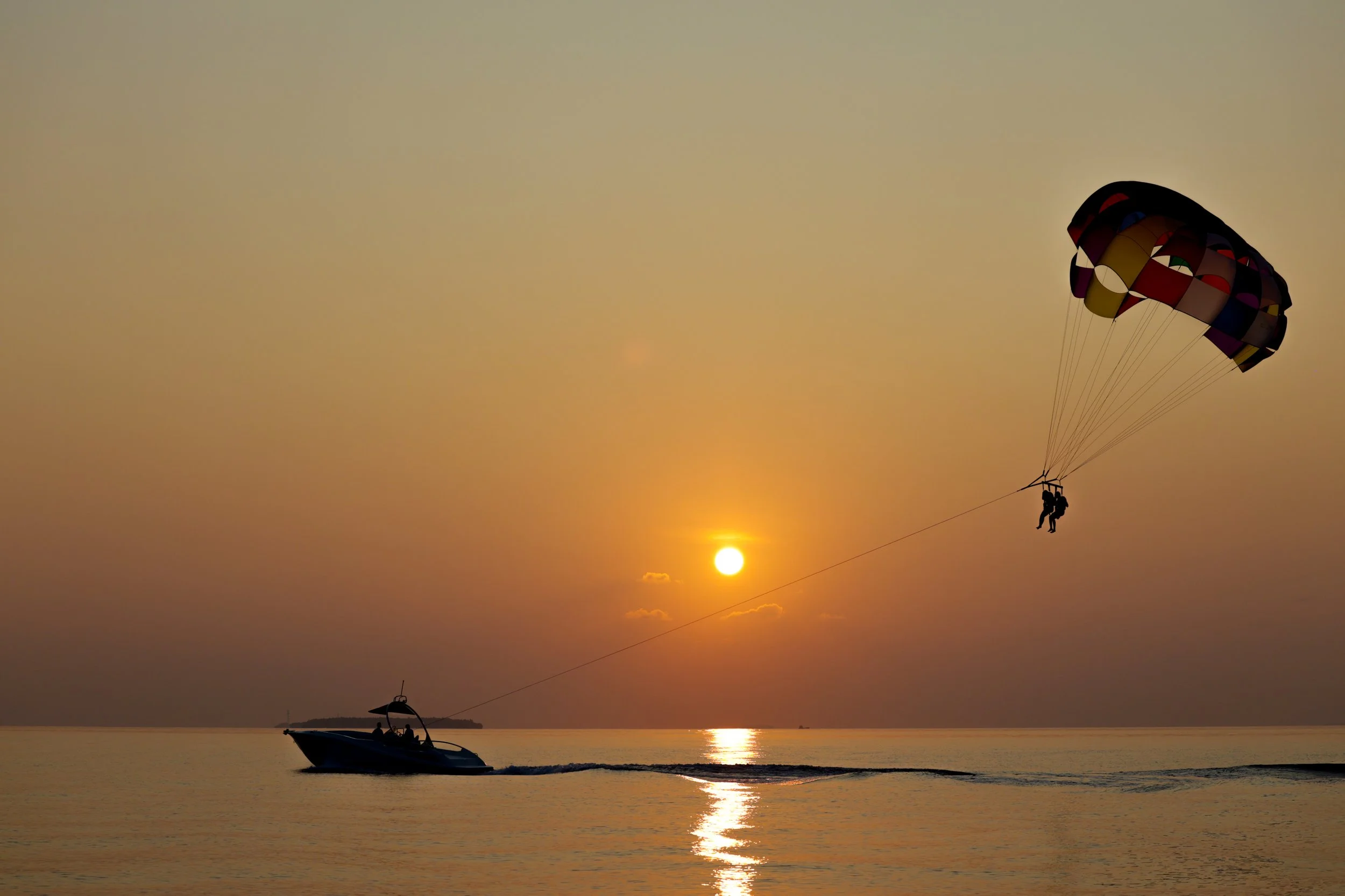 SO / Maldives - Parasailing